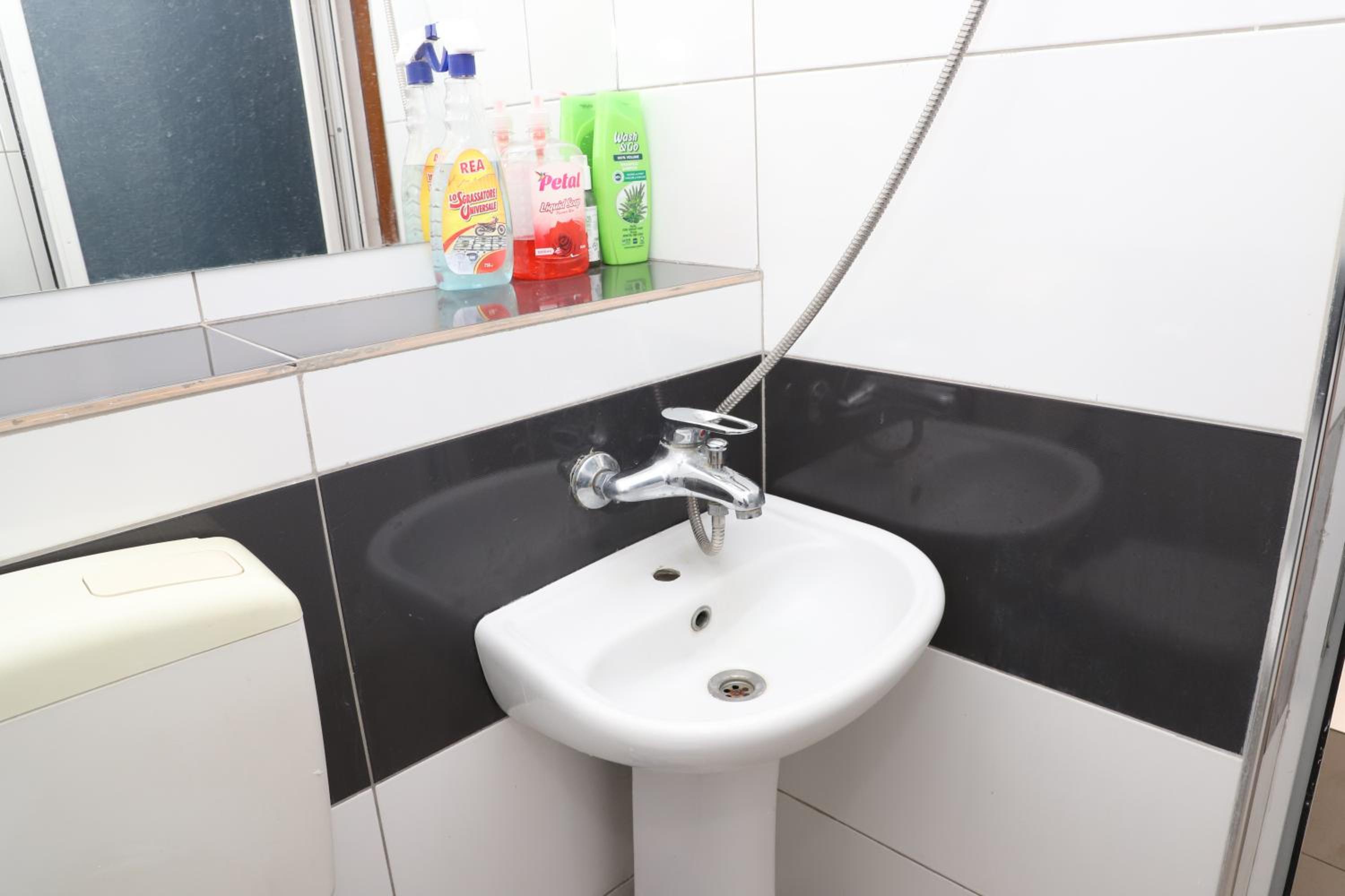 Elvi Aerd Apartment Berat