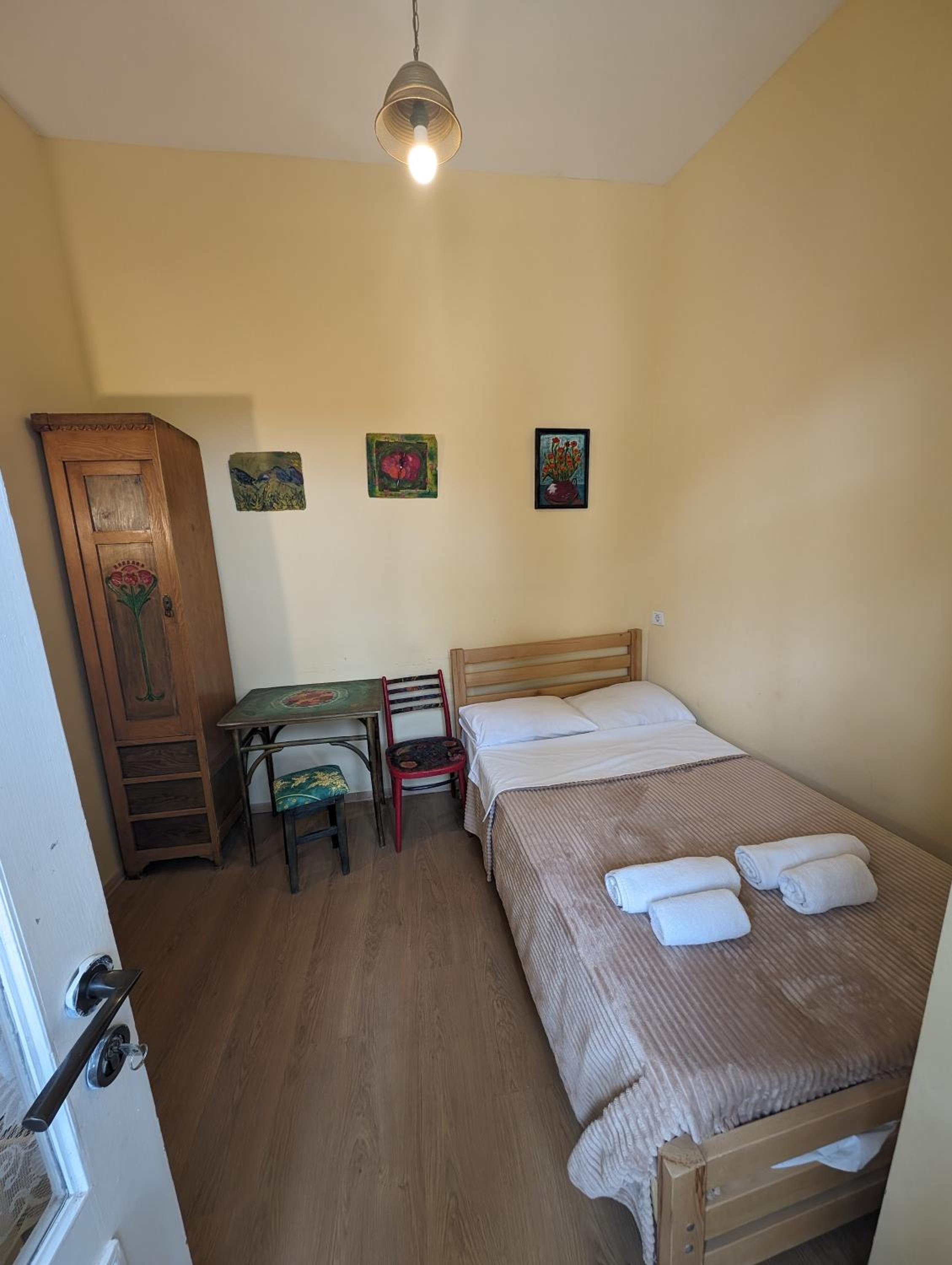 Photo 6