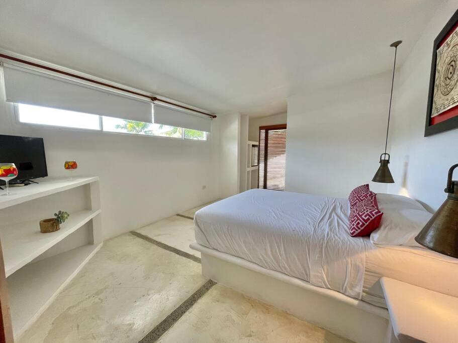 Casa blanca Playa Mendoza