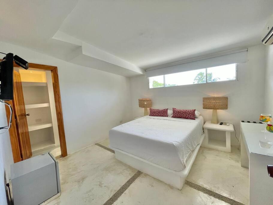 Casa blanca Playa Mendoza