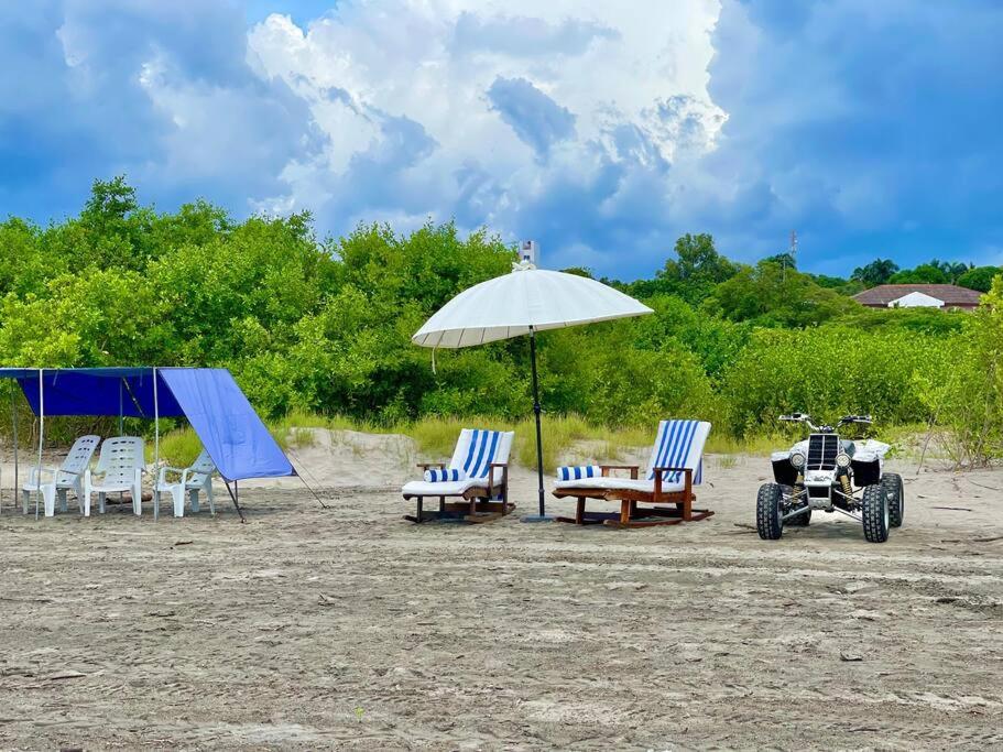 Casa blanca Playa Mendoza