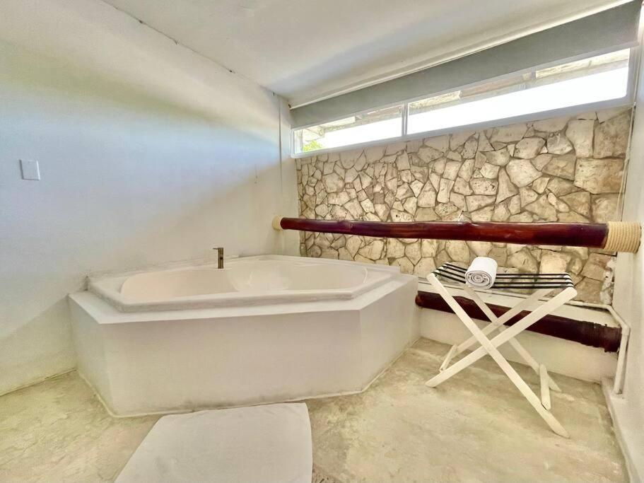 Casa blanca Playa Mendoza