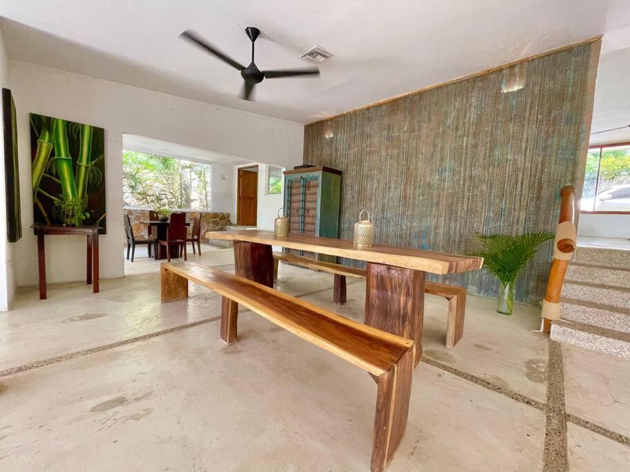 Casa blanca Playa Mendoza