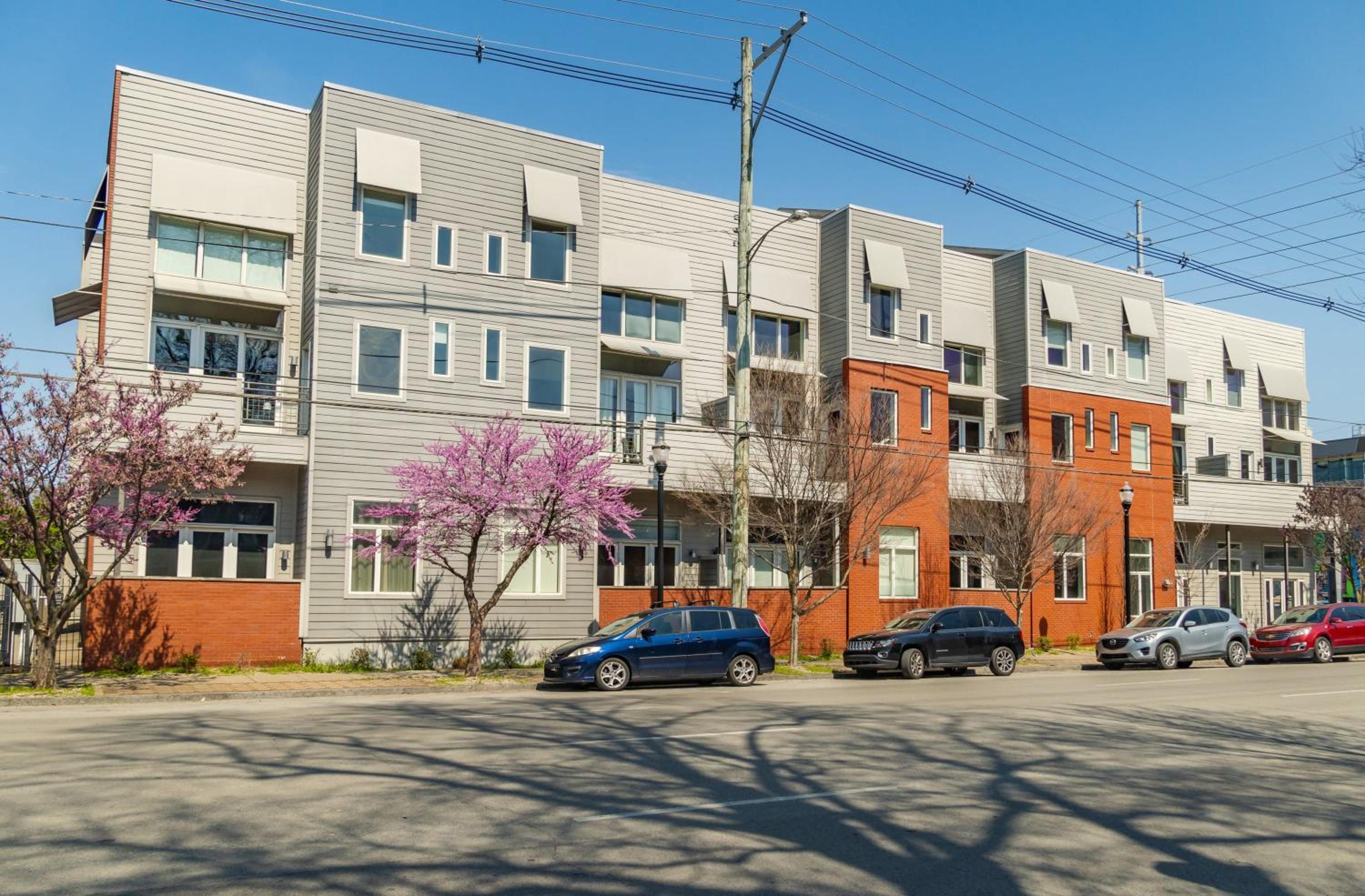 Groovy Condo in the Vibrant NuLu District view 4