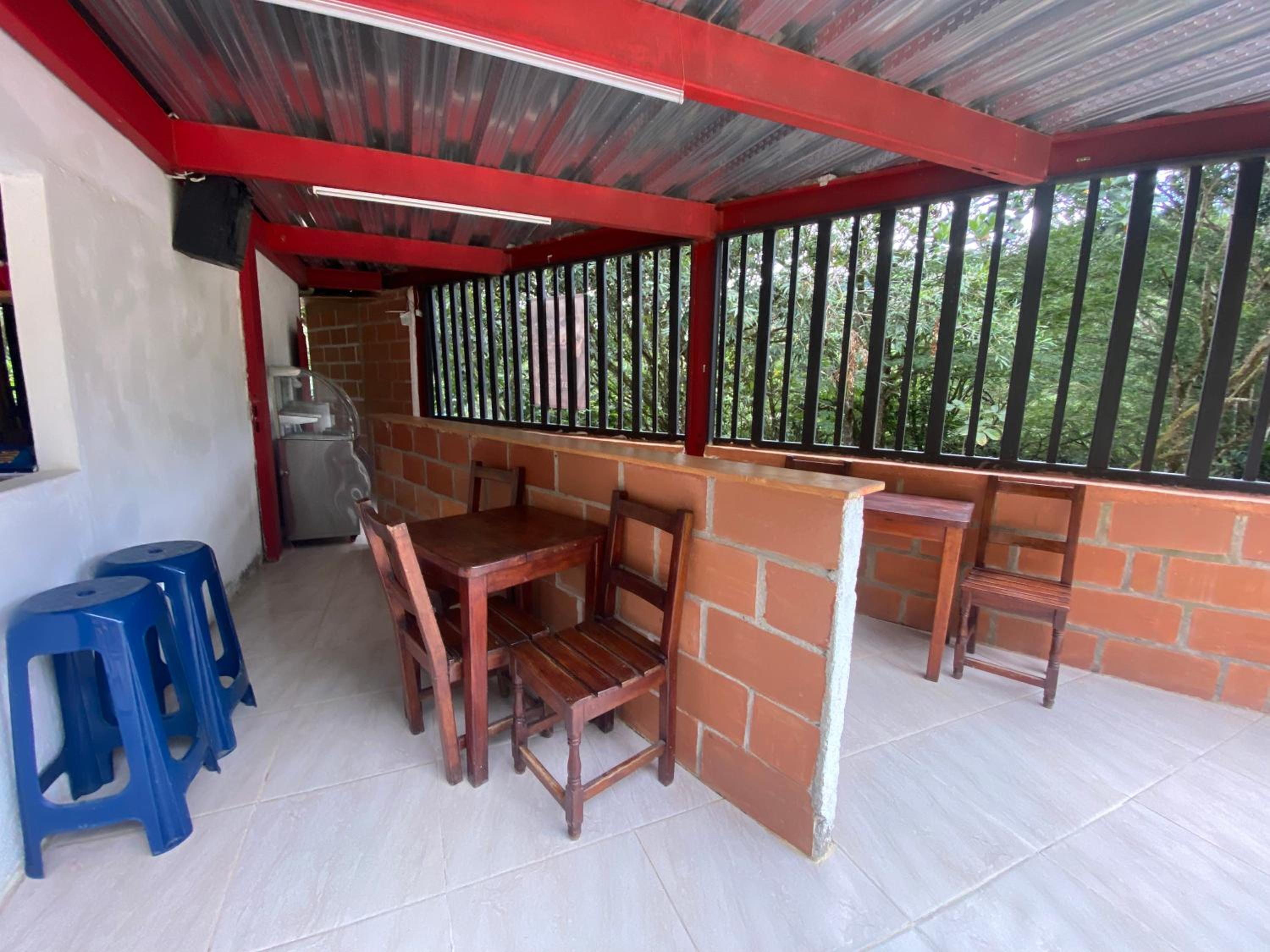 Habitaciones Mirador La Cristalina con Acceso al rio, wifi y espacios sociales en San Rafael