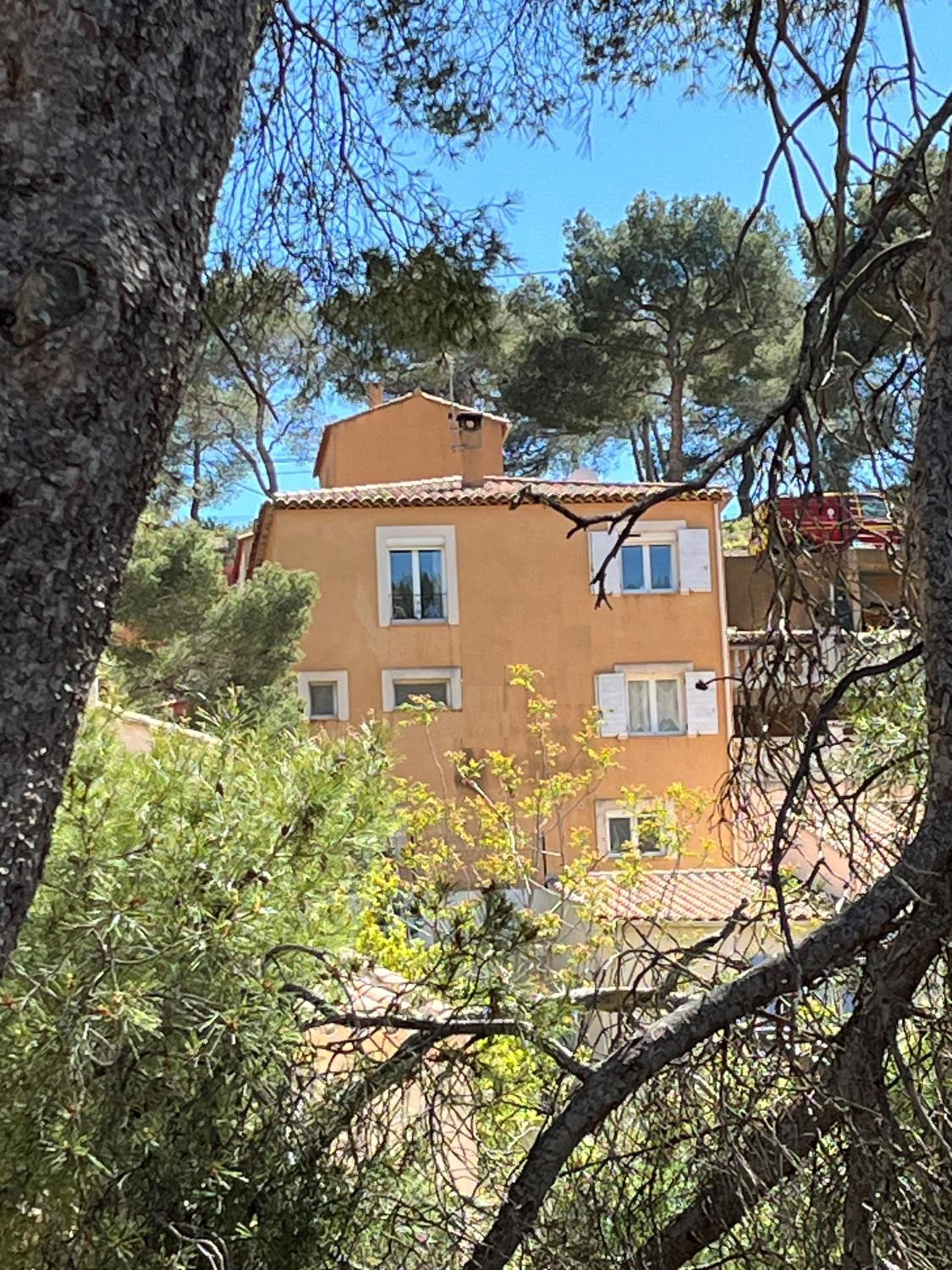 La Casa Calanquaise - Mer à 250m accessible à pied - T2 Spacieux indépendant - Terrasse Ombragée
