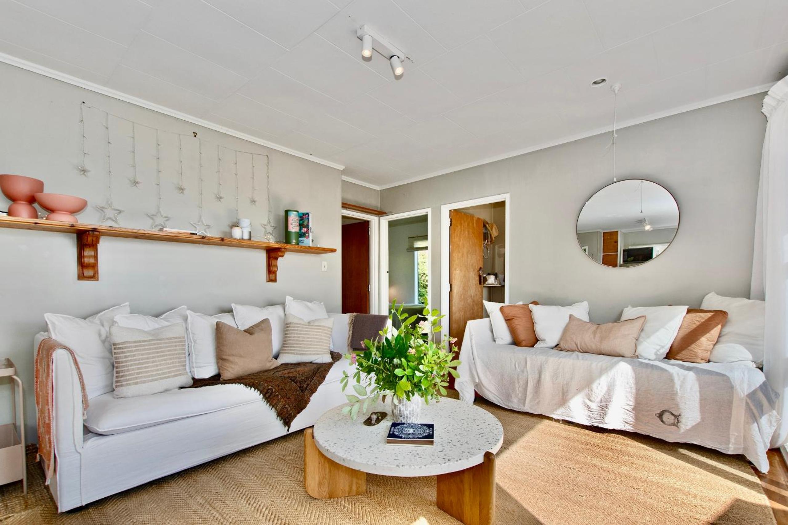 Kereru Cottage - Matapouri Holiday Home