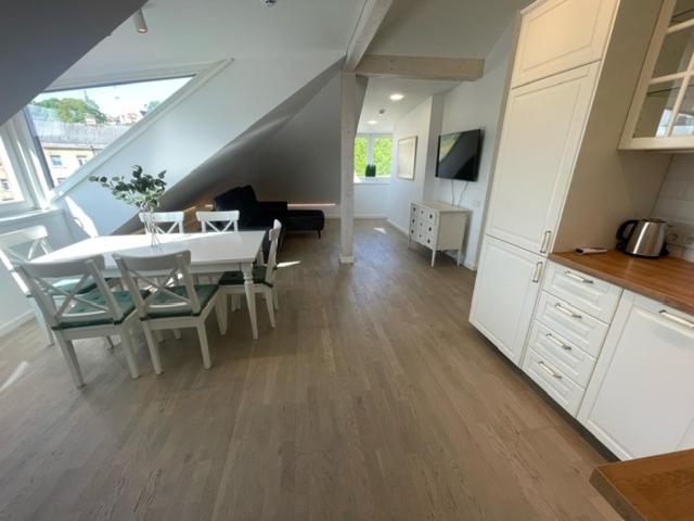 Luxury Central Apartment Easy Kaunas view 4