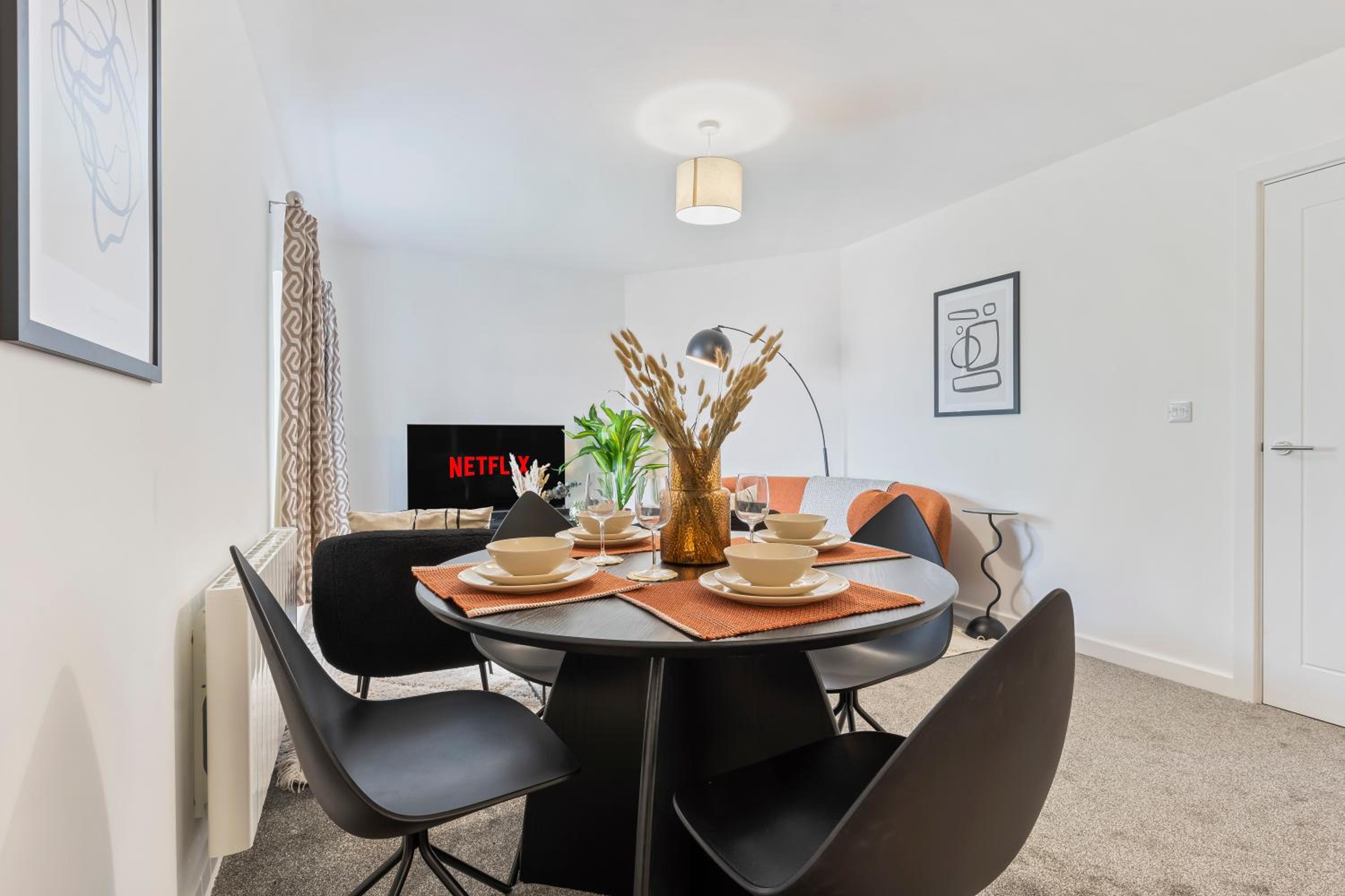 Lovely 2 Bedroom Apartment in Burton view 5