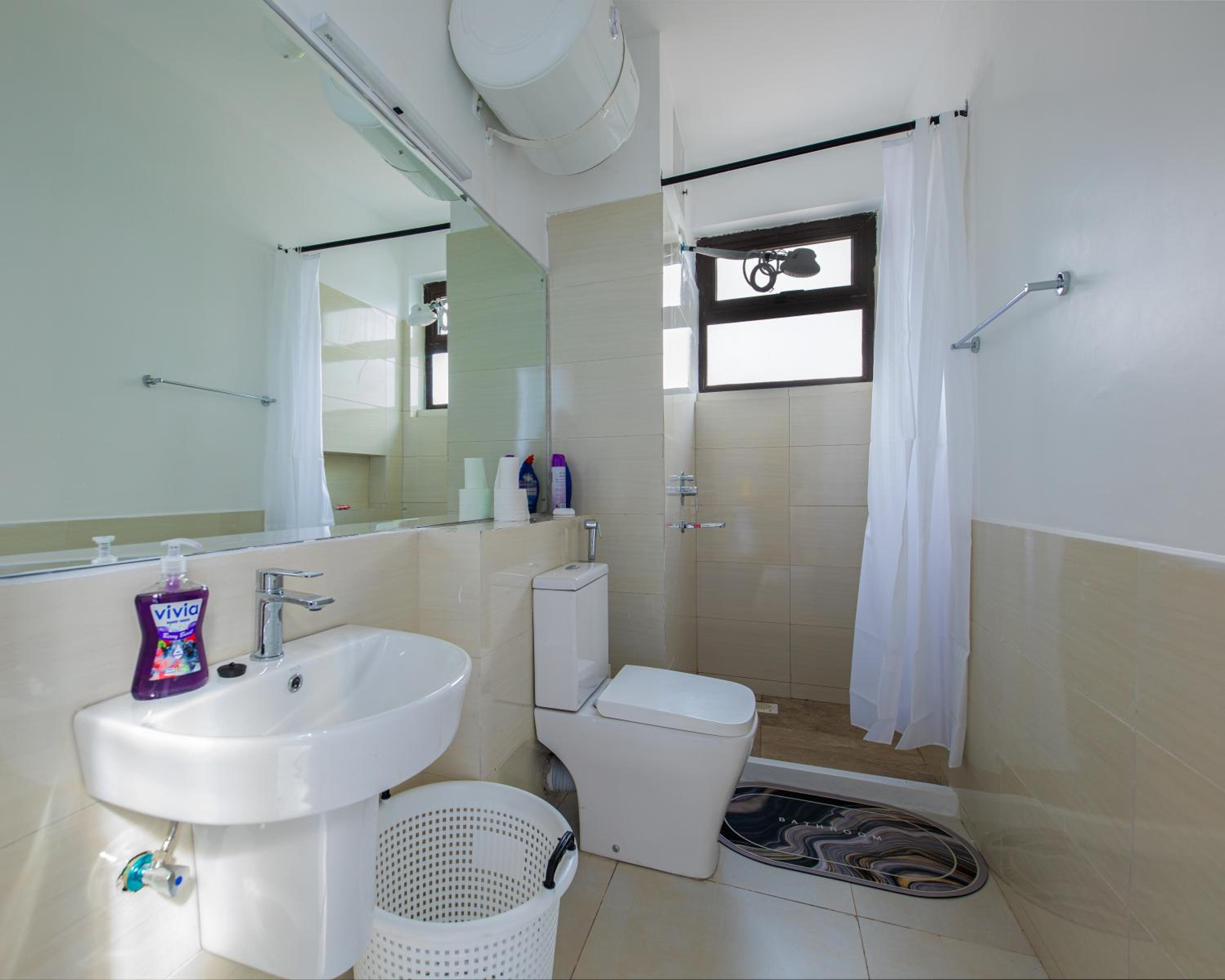 Karimu luxe homes- studio apartment view 4