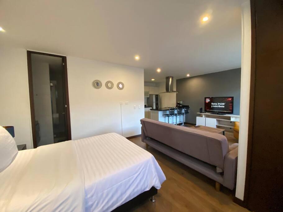 Loft para 3 personas cerca a clinica Santa fe