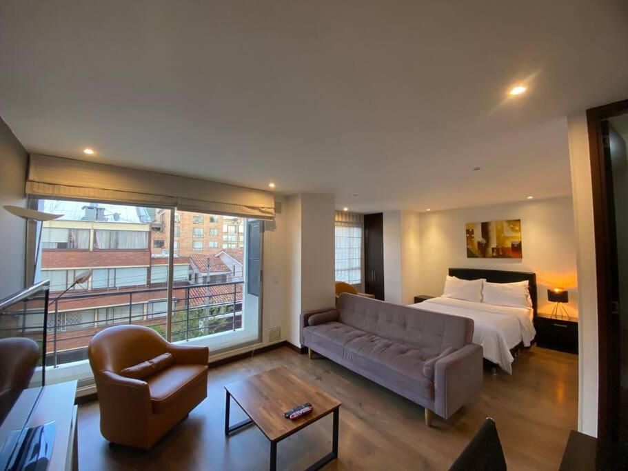 Loft para 3 personas cerca a clinica Santa fe