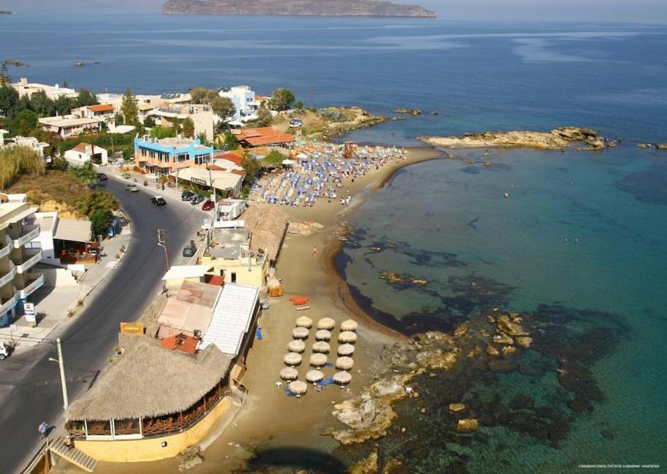 The Blue Studio, 1 min walk from Kalamaki beach