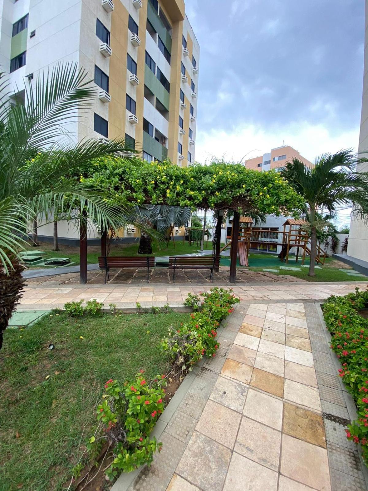 Apartamento em Mossoró com 2 quartos, piscina e garagem