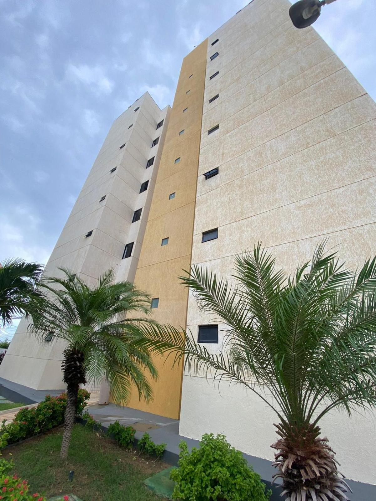 Apartamento em Mossoró com 2 quartos, piscina e garagem