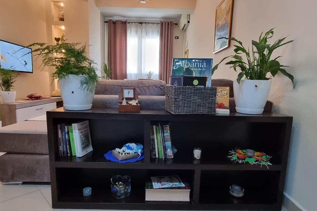 Bora Home Albania me vetshërbim 24 orë pranë Liqenit