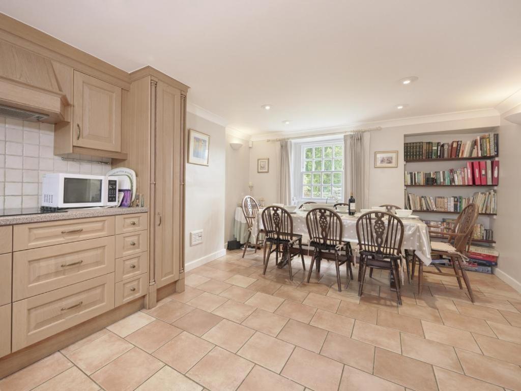 4 Bed in Keswick oc-sz434 view 5