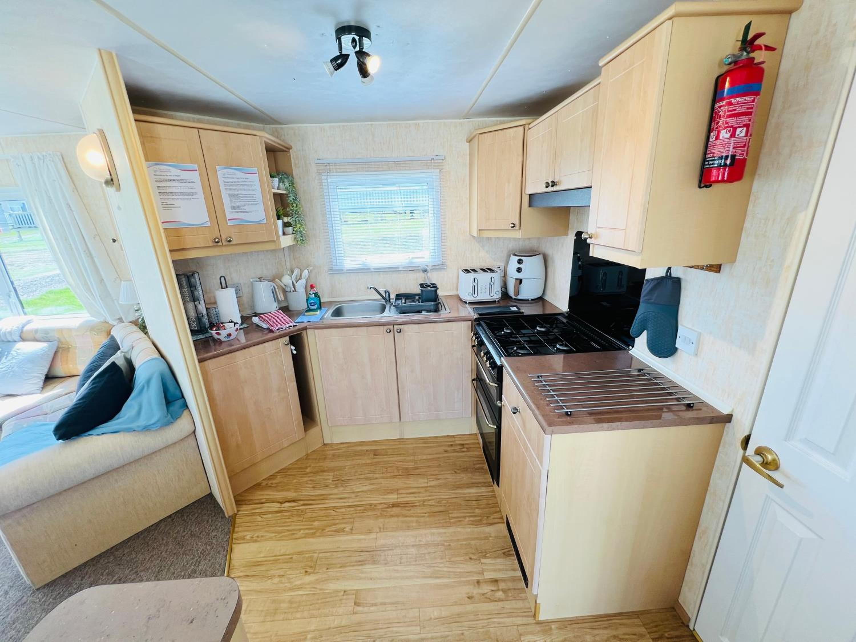 2 Bedroom Caravan SHS3, Sandhills, Bembridge view 2