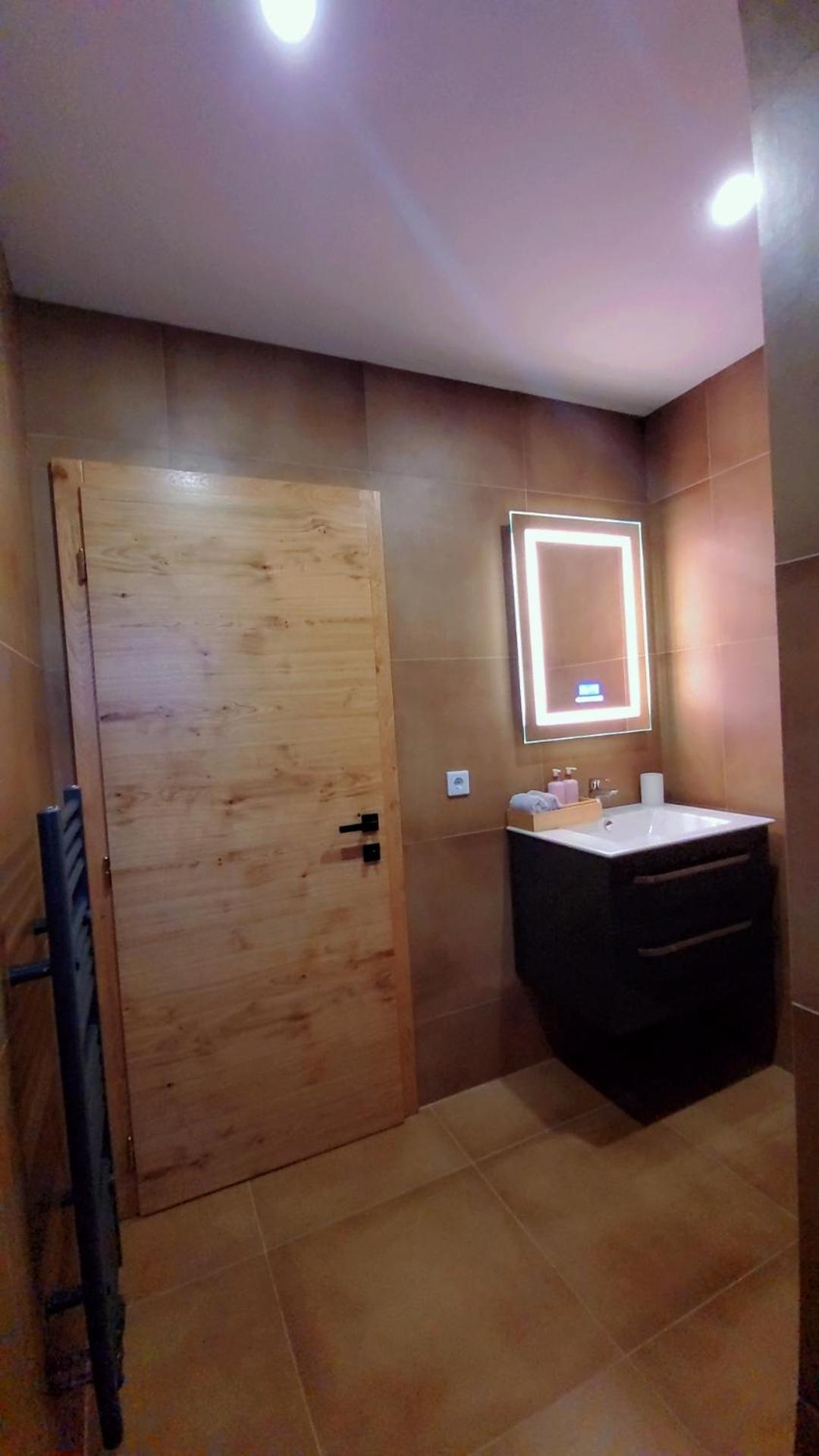 Noor Lux Apartments