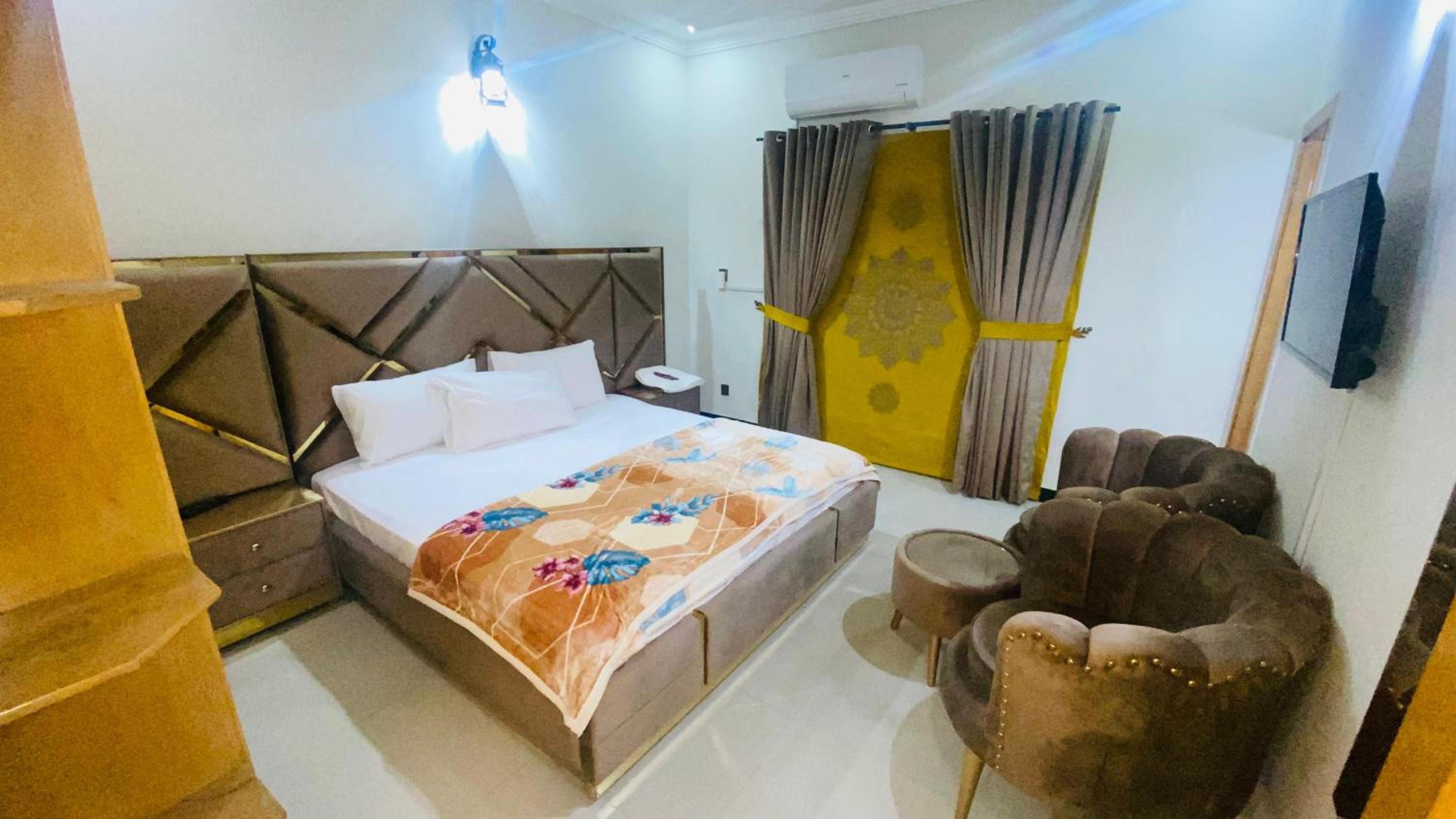 One Click Guesthouse