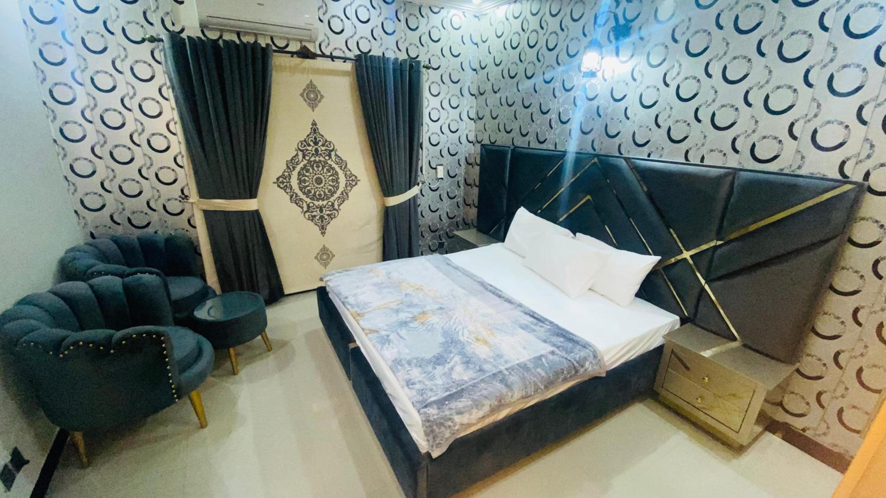 One Click Guesthouse