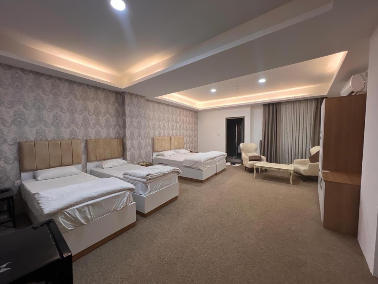 Lara Hotel