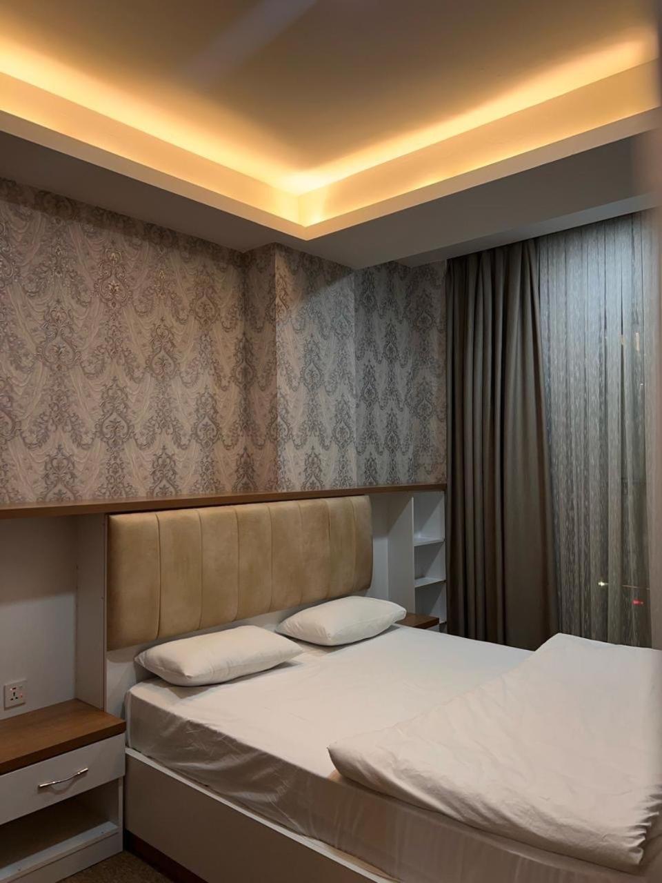 Lara Hotel