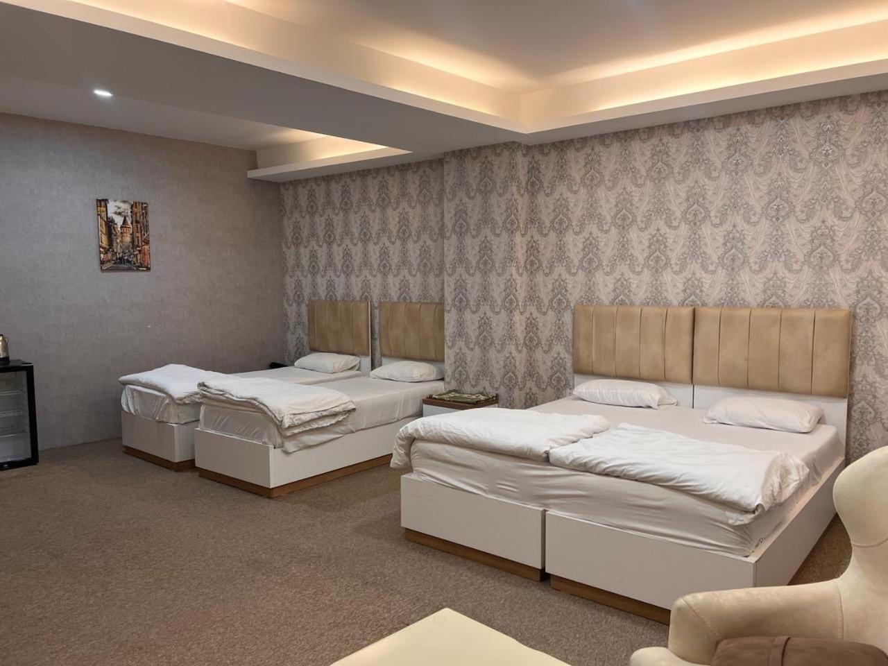 Lara Hotel