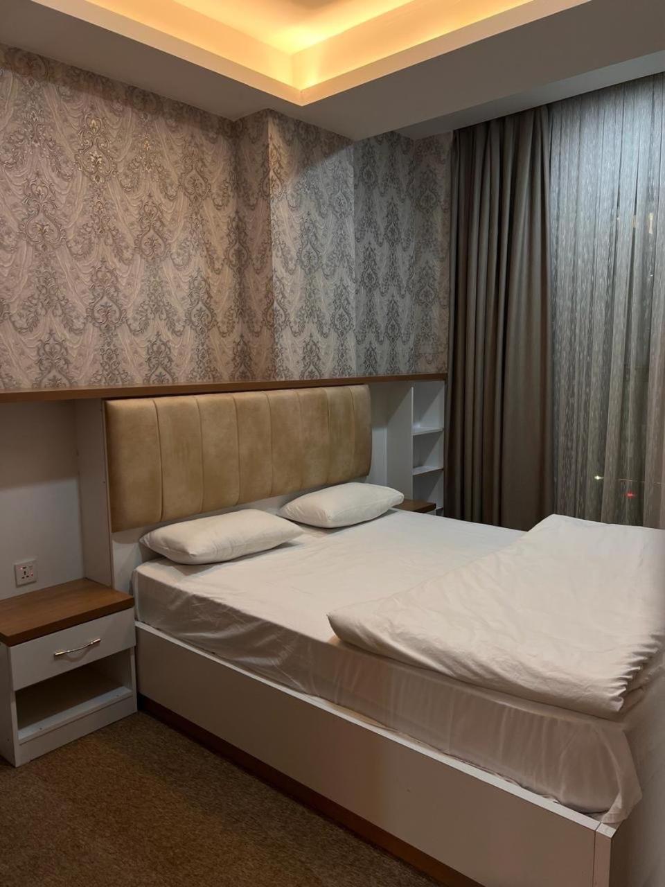 Lara Hotel