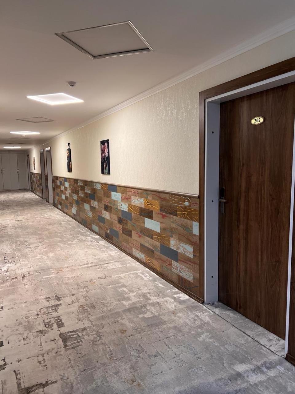 Lara Hotel