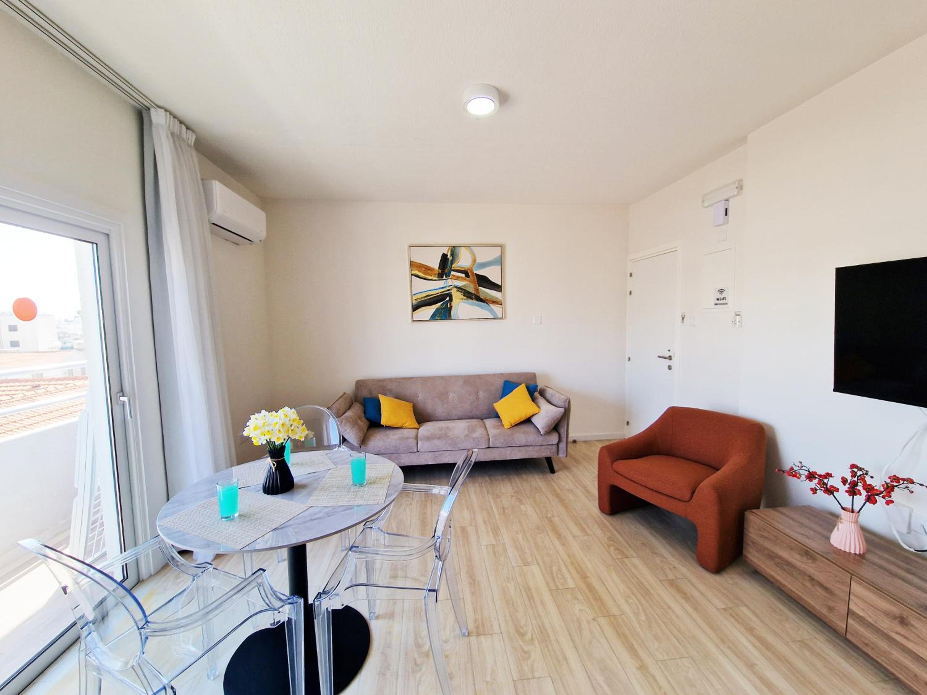 Kitieos Central Apartment with Sea View