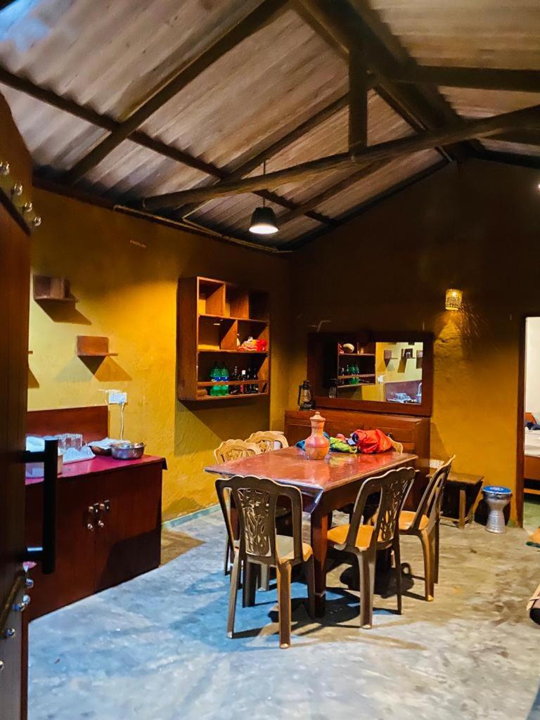 Serendib House - River View Jungle Stay Near Sinharaja Kudawa Gate view 4