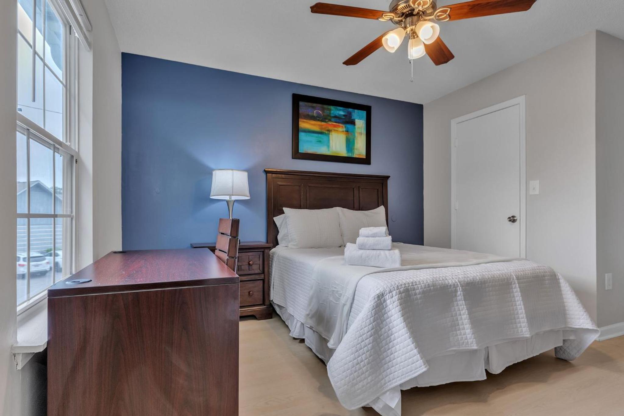 Cb 304 Fayetteville Oasis I Modern, Comfy, Pool view 4
