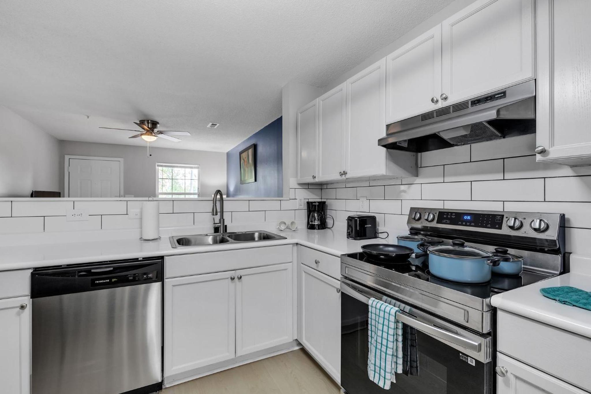 Cb 202 Modern Comfort Meets Fayetteville Charm - Property Image 15