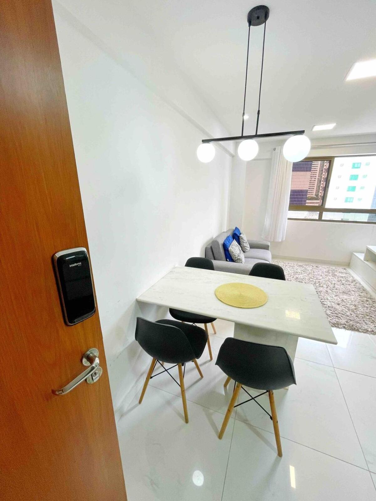 BAÍA 504 · Apt lindo em porcelanato, no melhor de B. Viagem