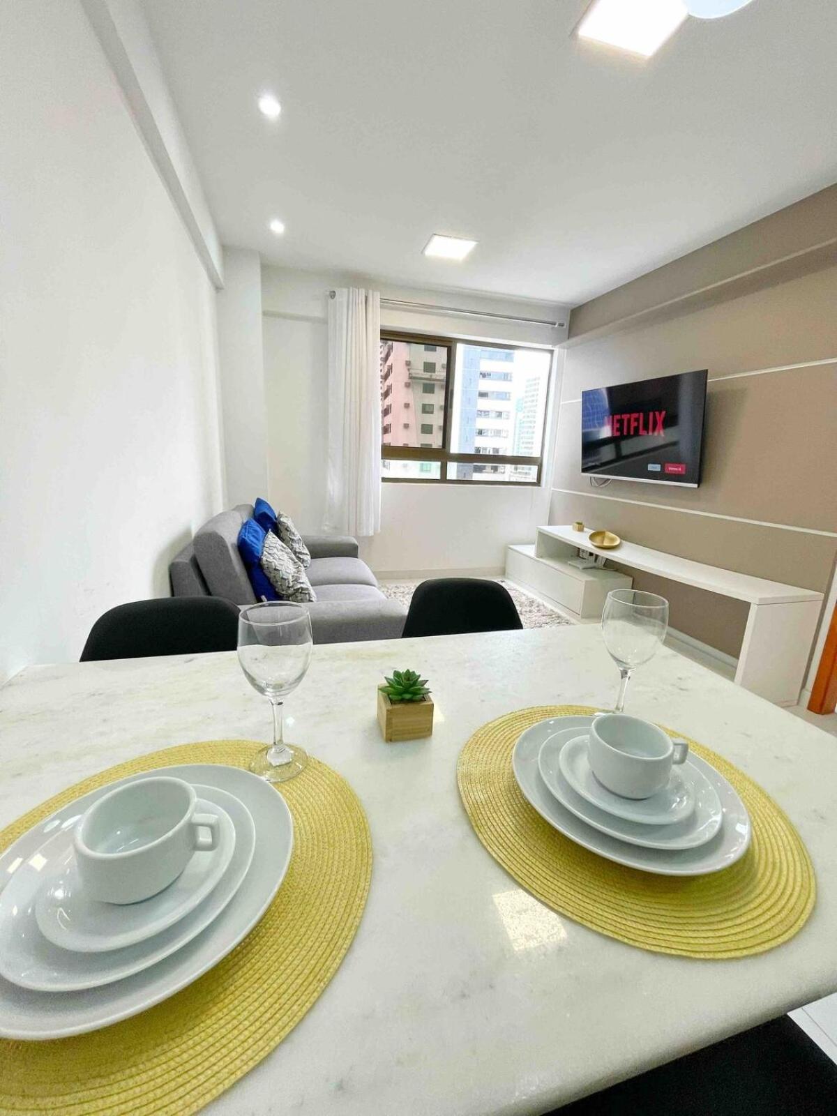 BAÍA 504 · Apt lindo em porcelanato, no melhor de B. Viagem
