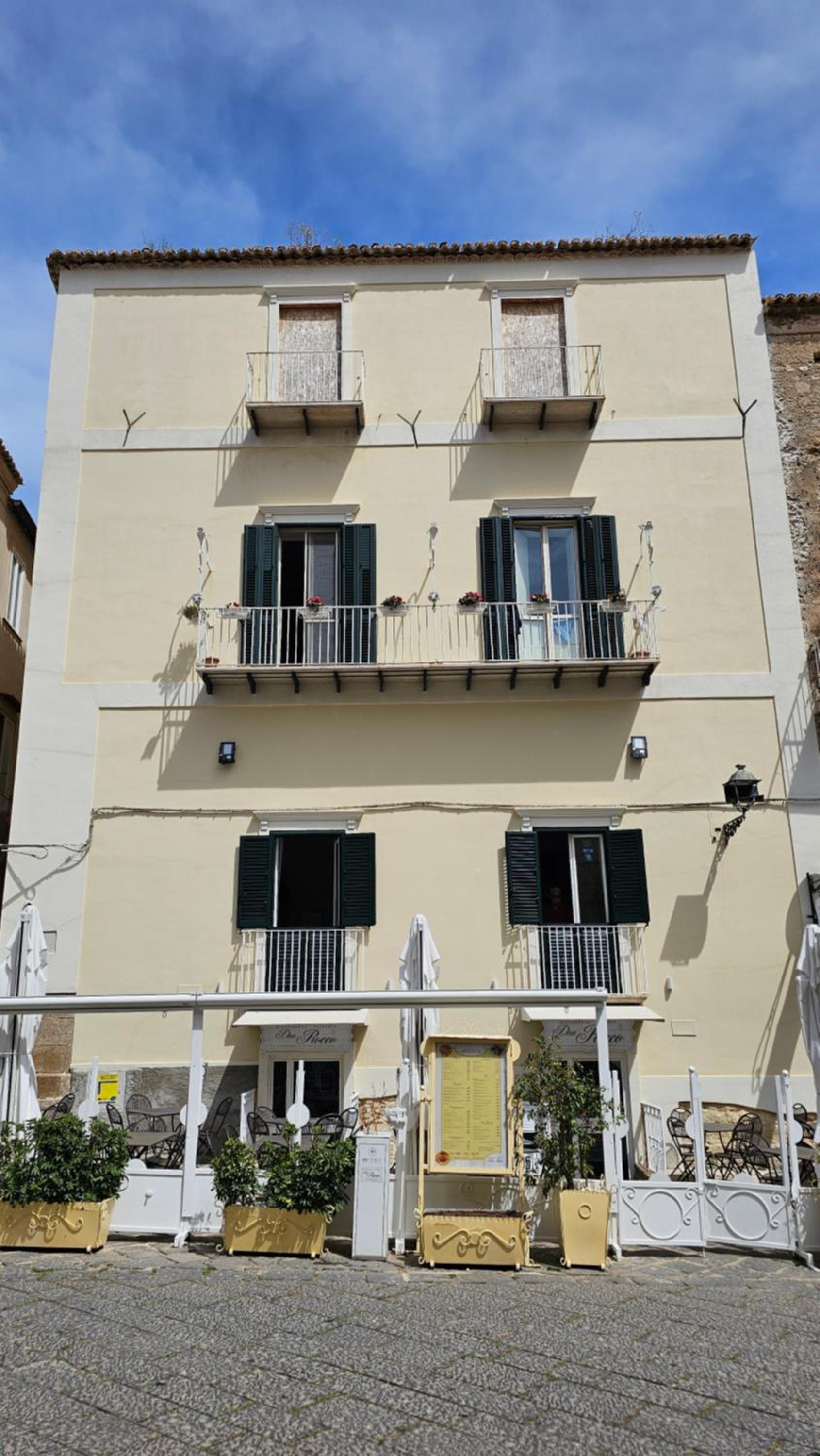 Palazzo Tranfo Al Duomo Accommodation view 3