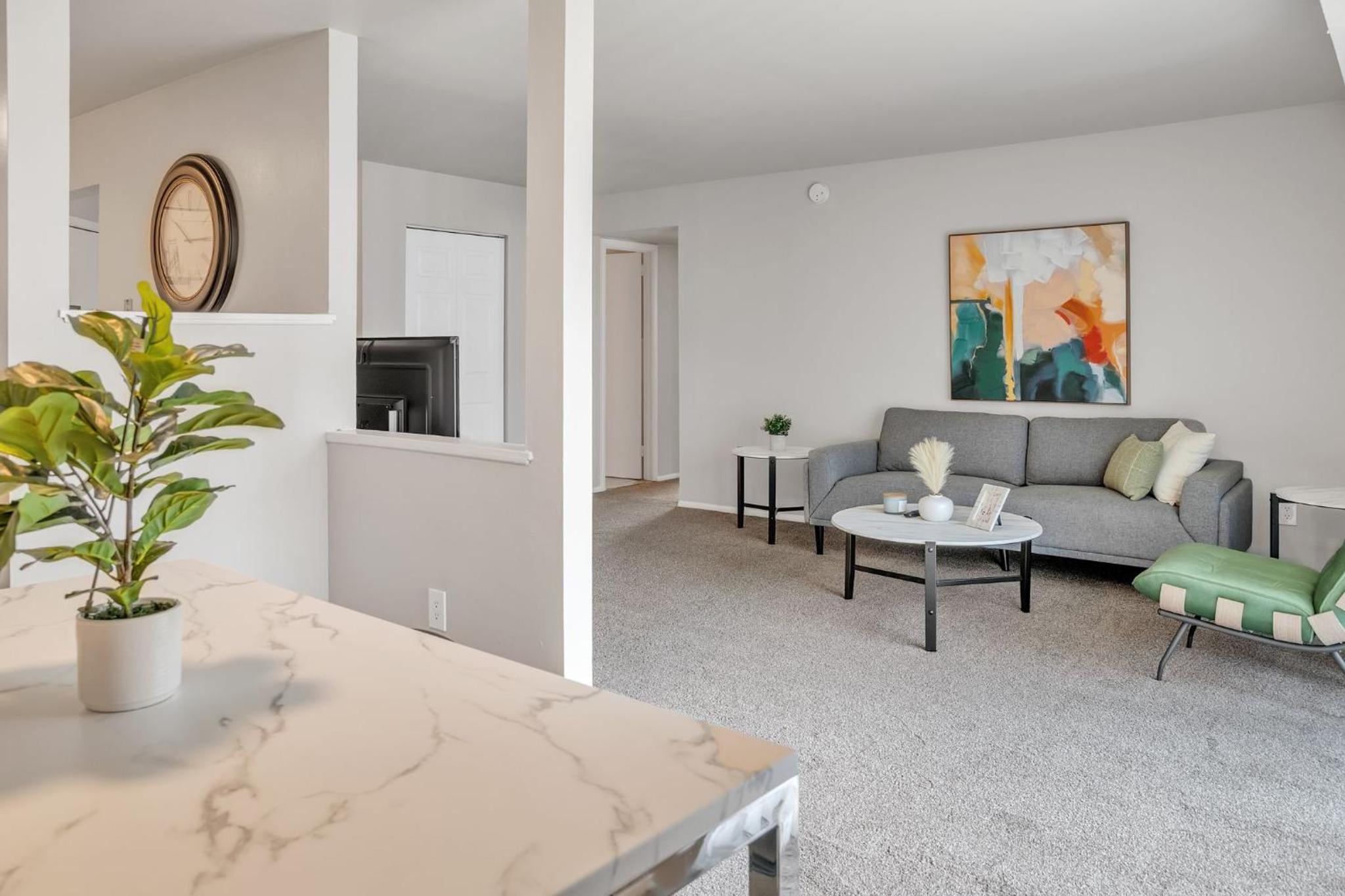 Spacious Retreat I Balcony I Parking I Chateau view 4