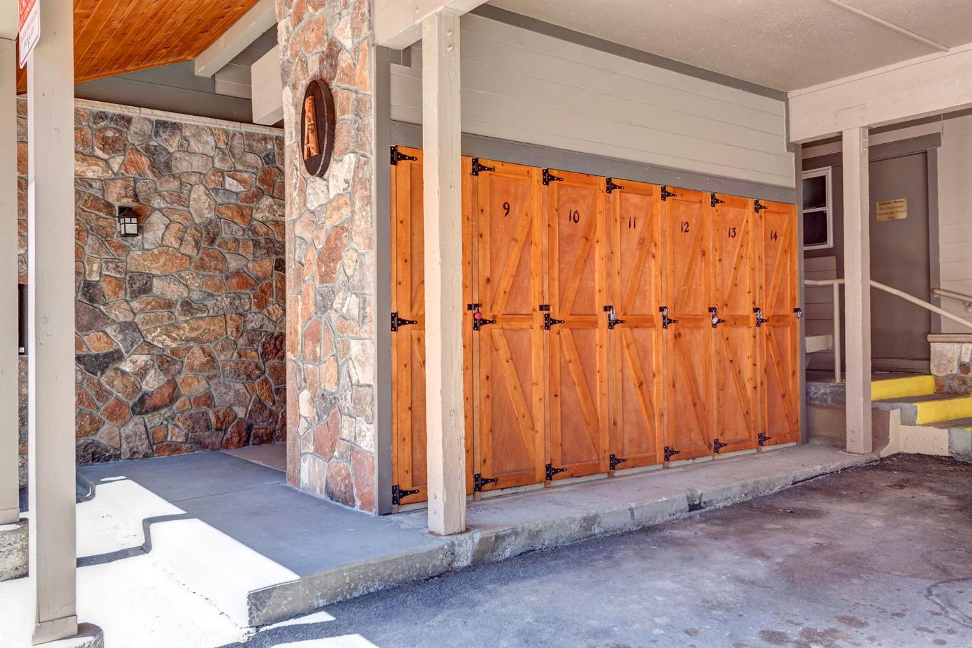 Timbernest A9 by Great Western Lodging