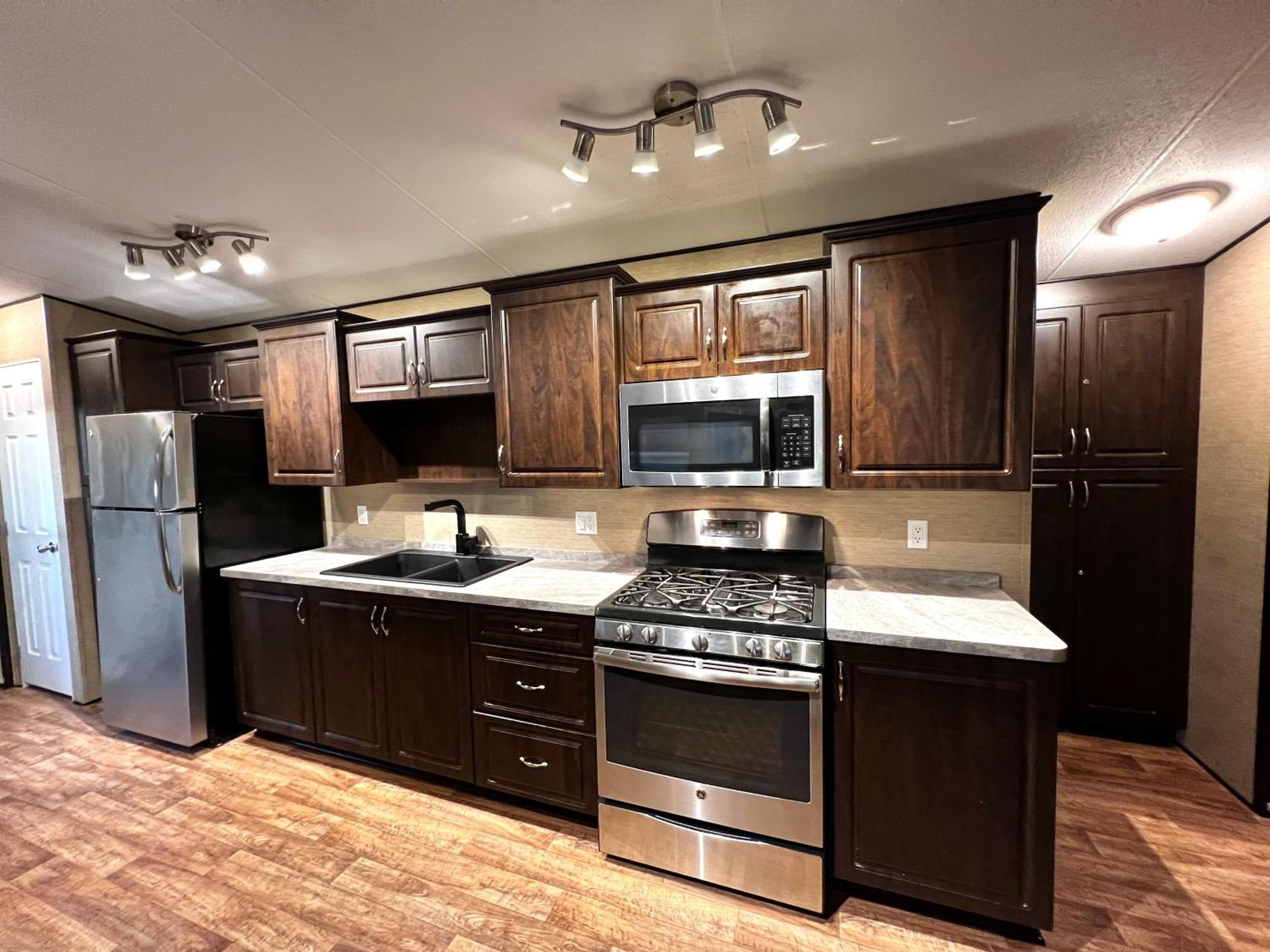 Vine Ridge Resort - Cottages