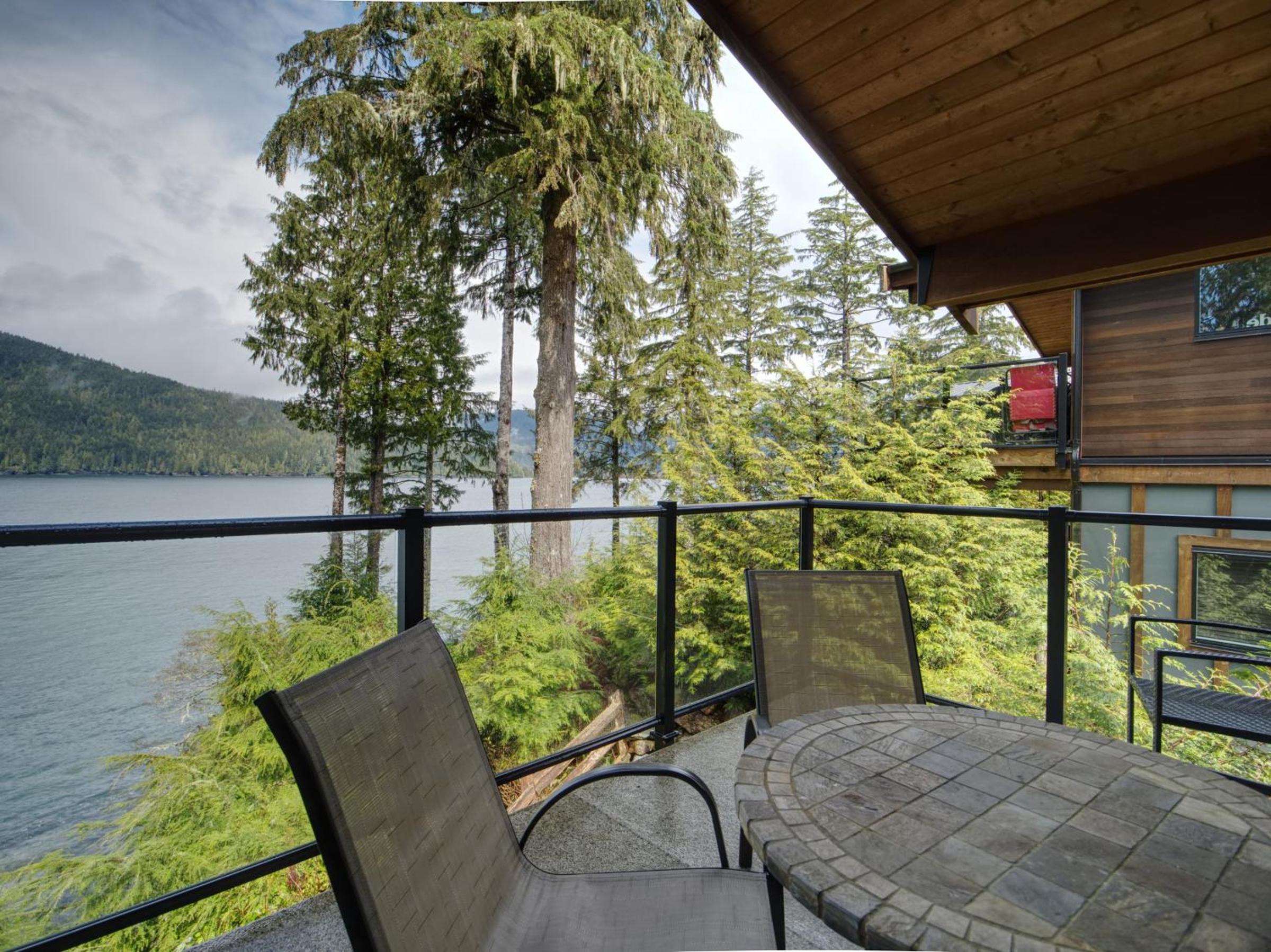 Handsome Dan's Vacation Cottage Rentals