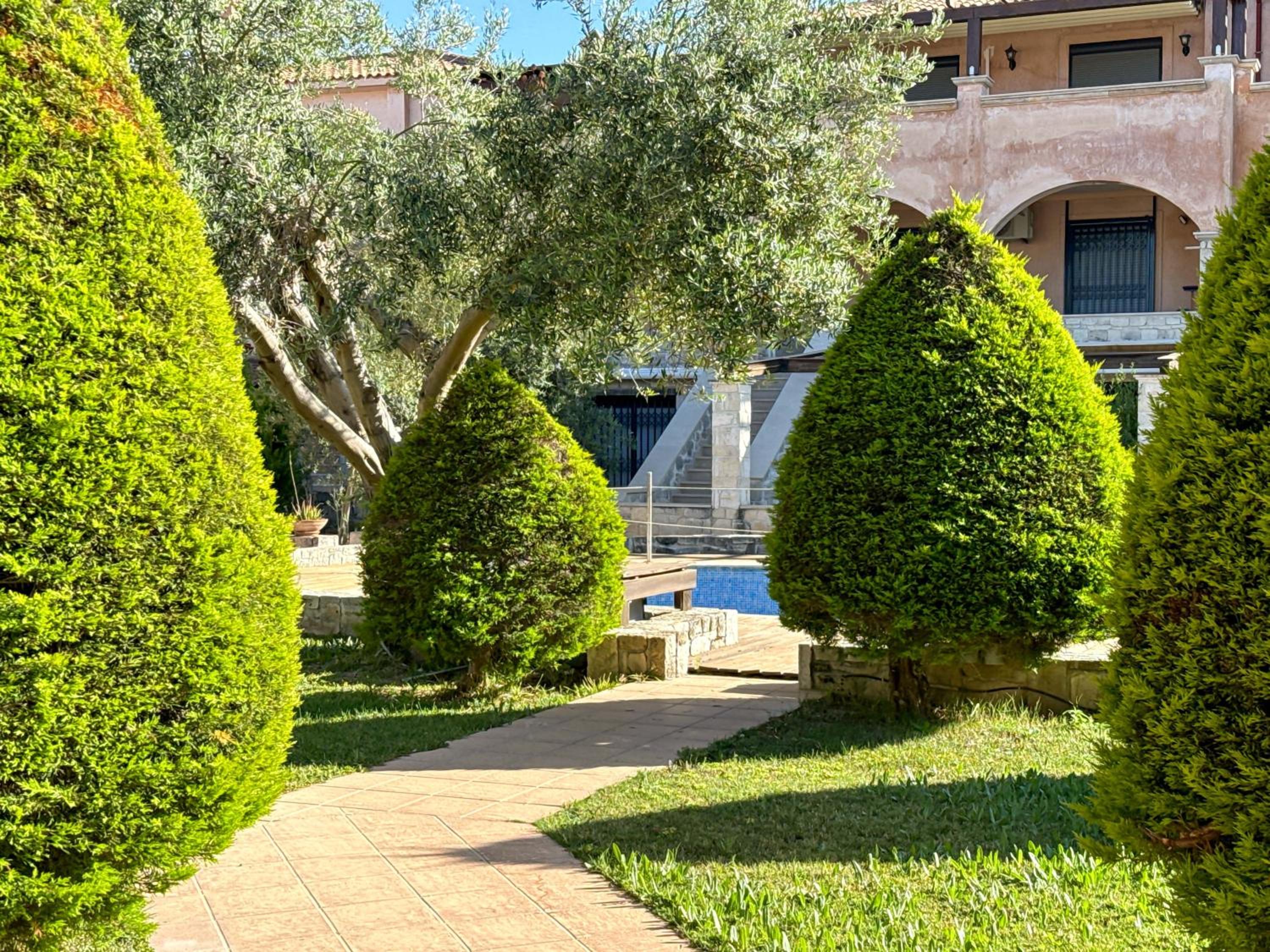 Luxury Seaside Apt In Pefkochori Featuring Pool view 5
