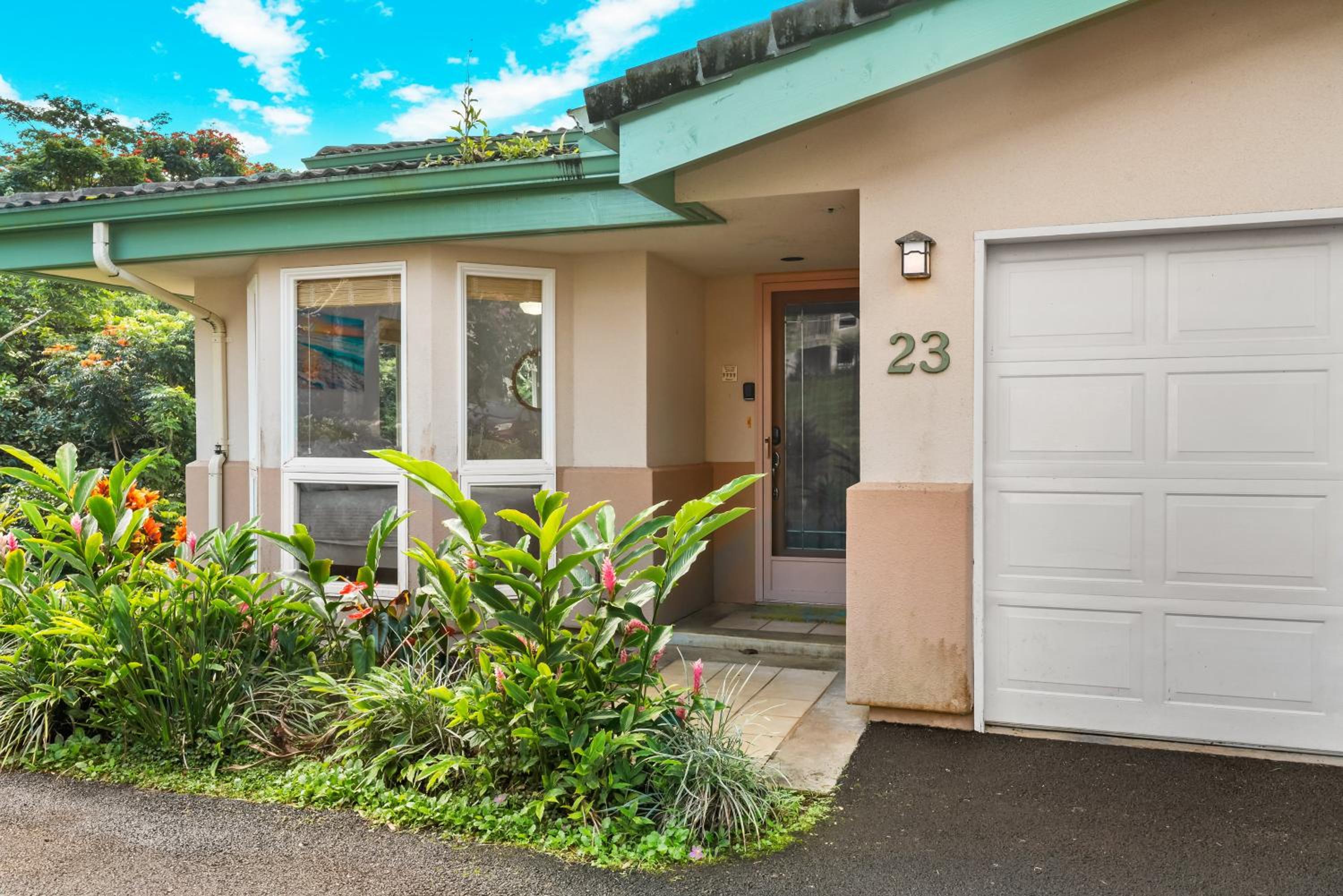 Hotel Stunning 3br 3ba Corner Unit Villa of Kamalii, AC, Pool, Hot Tub Unit 23 - Image 1