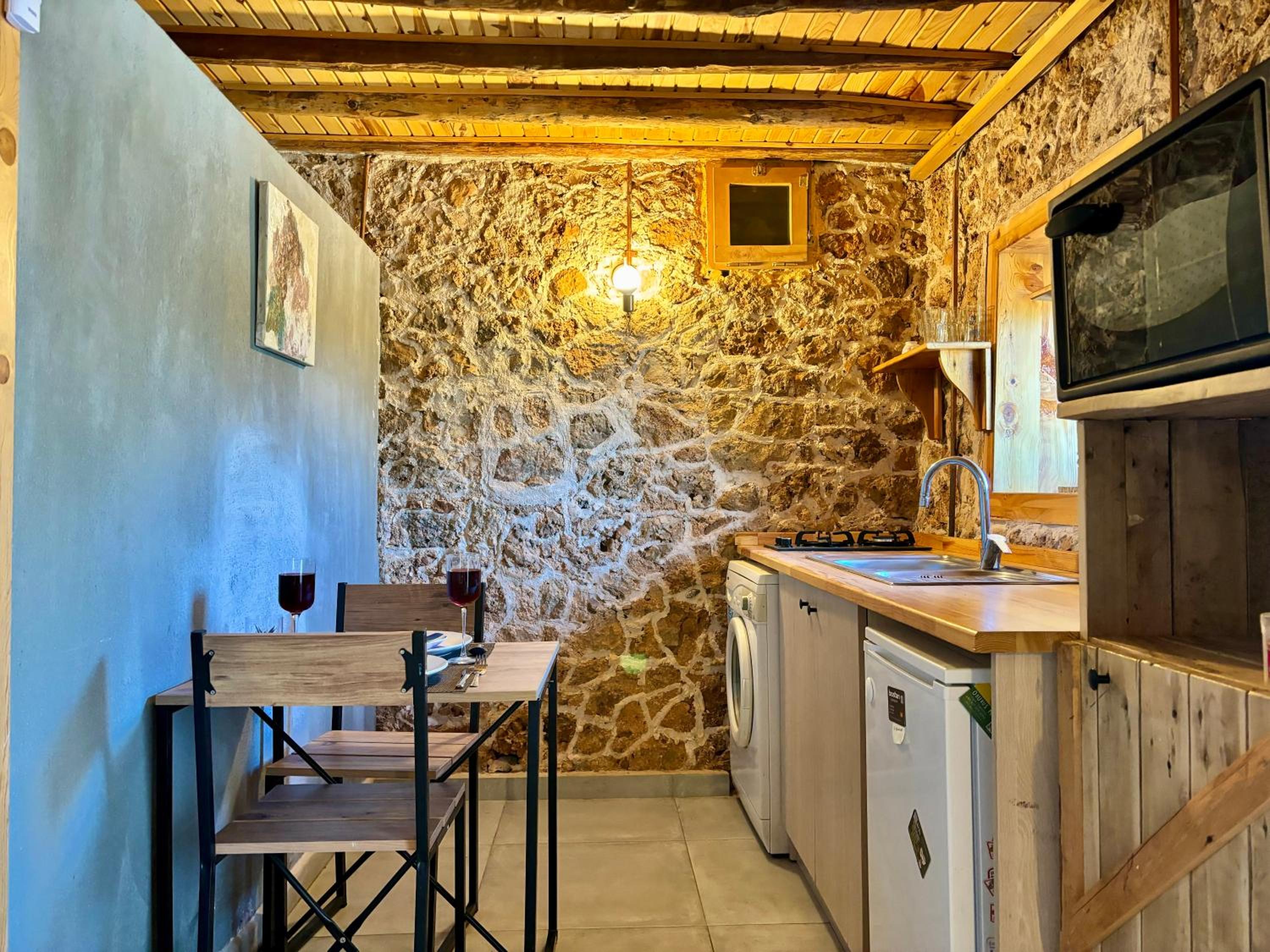 Bademlique Stone Rooms - Image 37