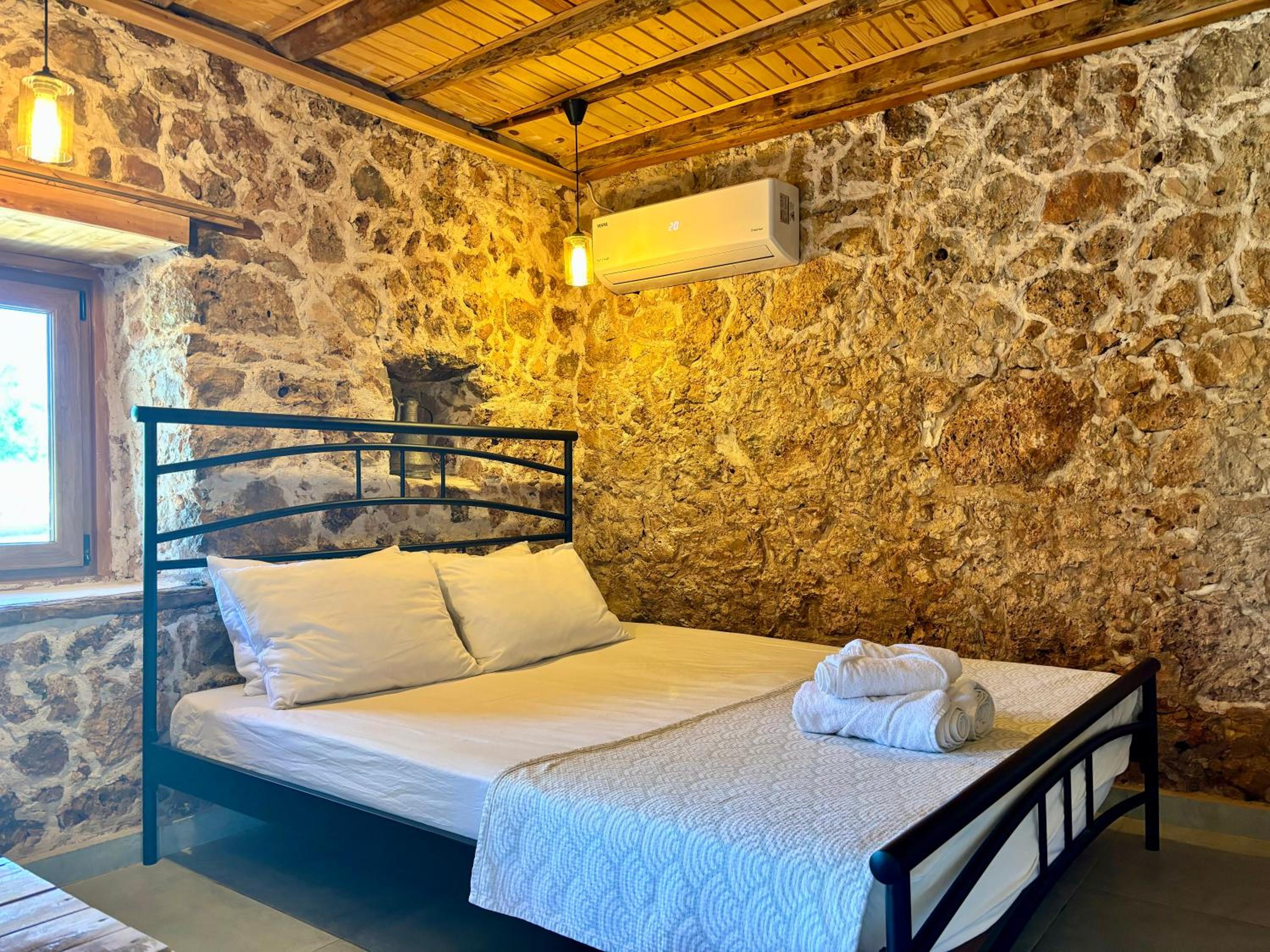 Bademlique Stone Rooms - Image 23