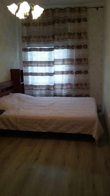 Spacious 1bedroom apartment, w free parking, w pet view 5