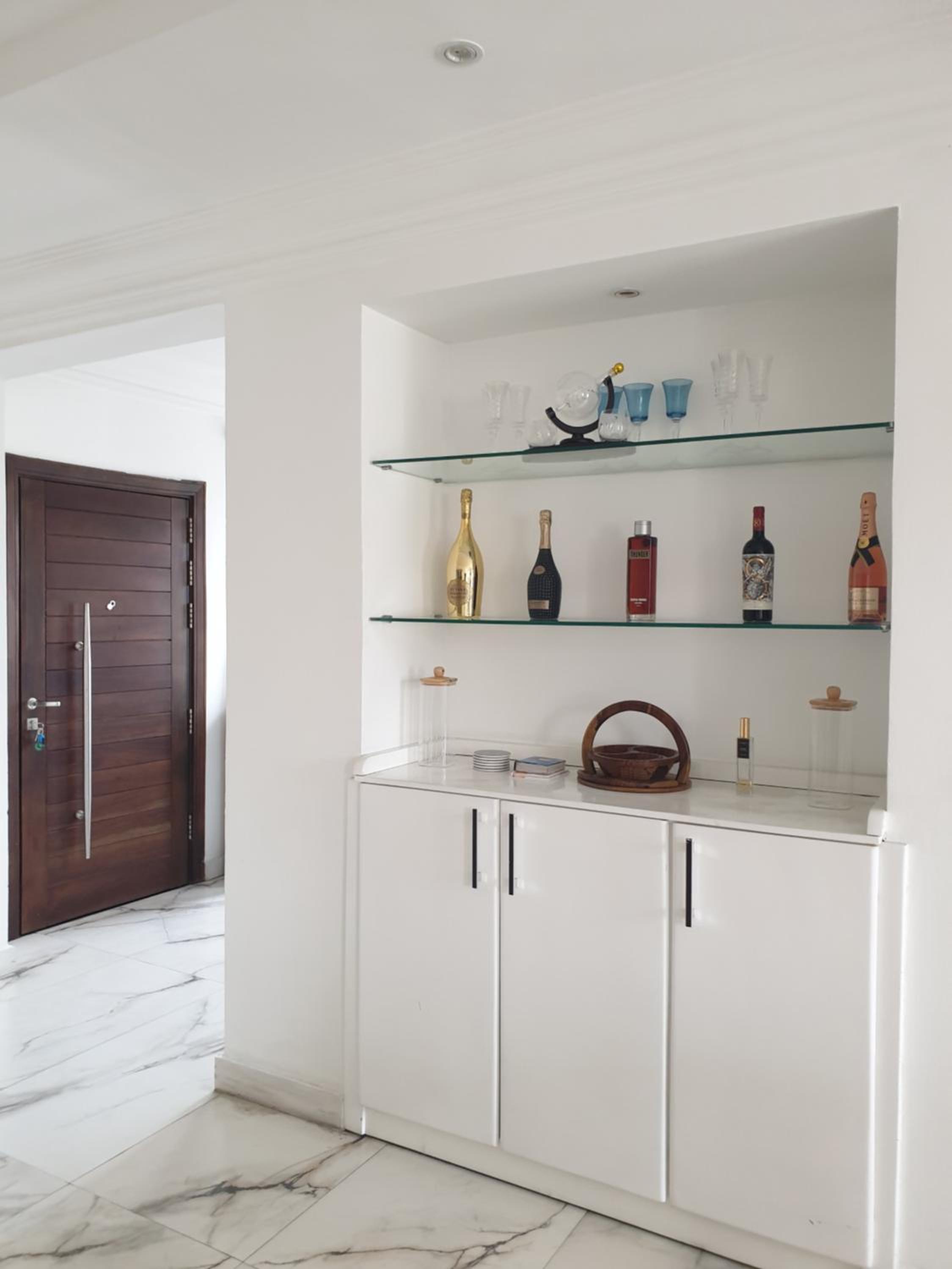 Oasis in the City. Victoria Island serviced apt. view 2