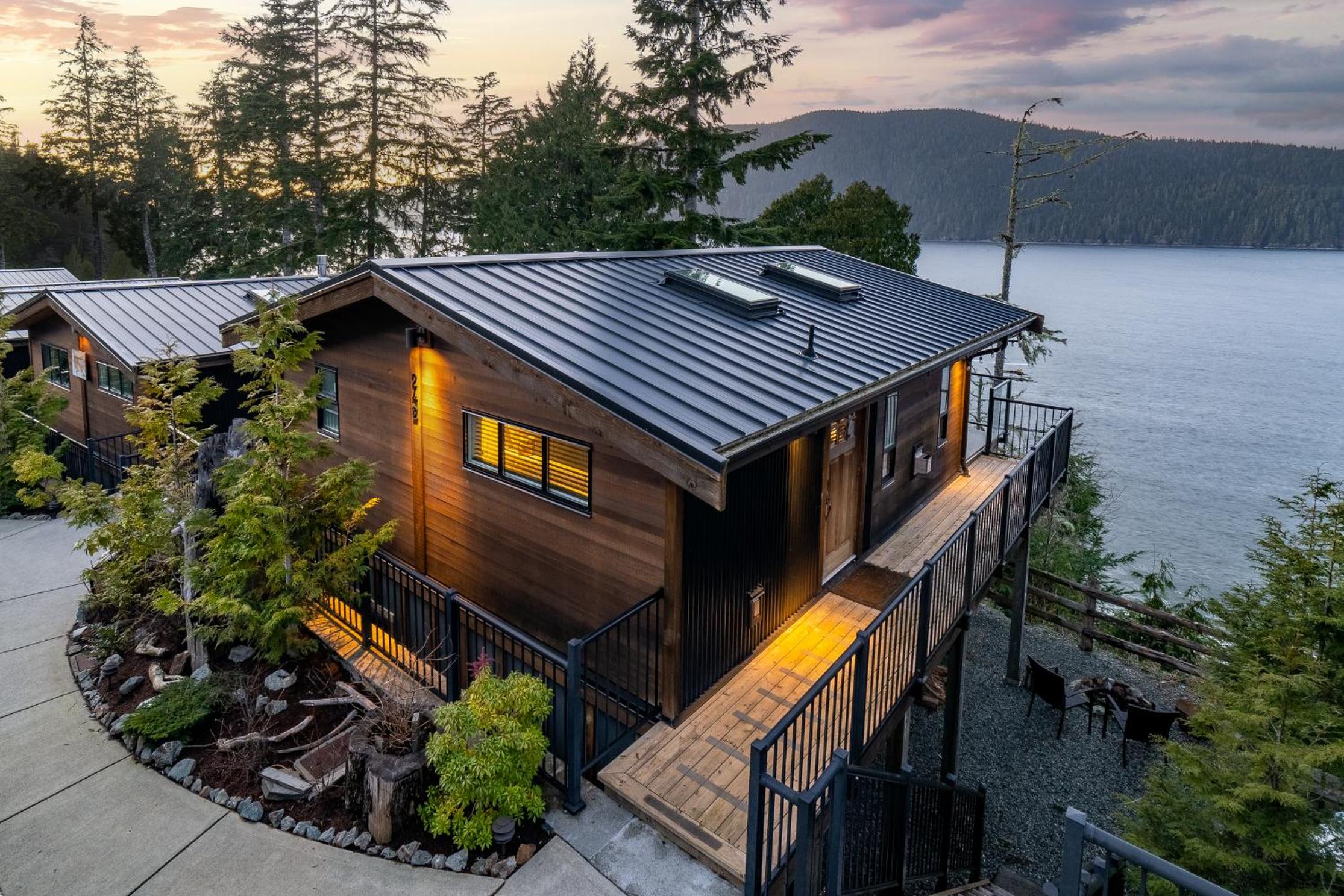 Handsome Dan's Vacation Cottage Rentals
