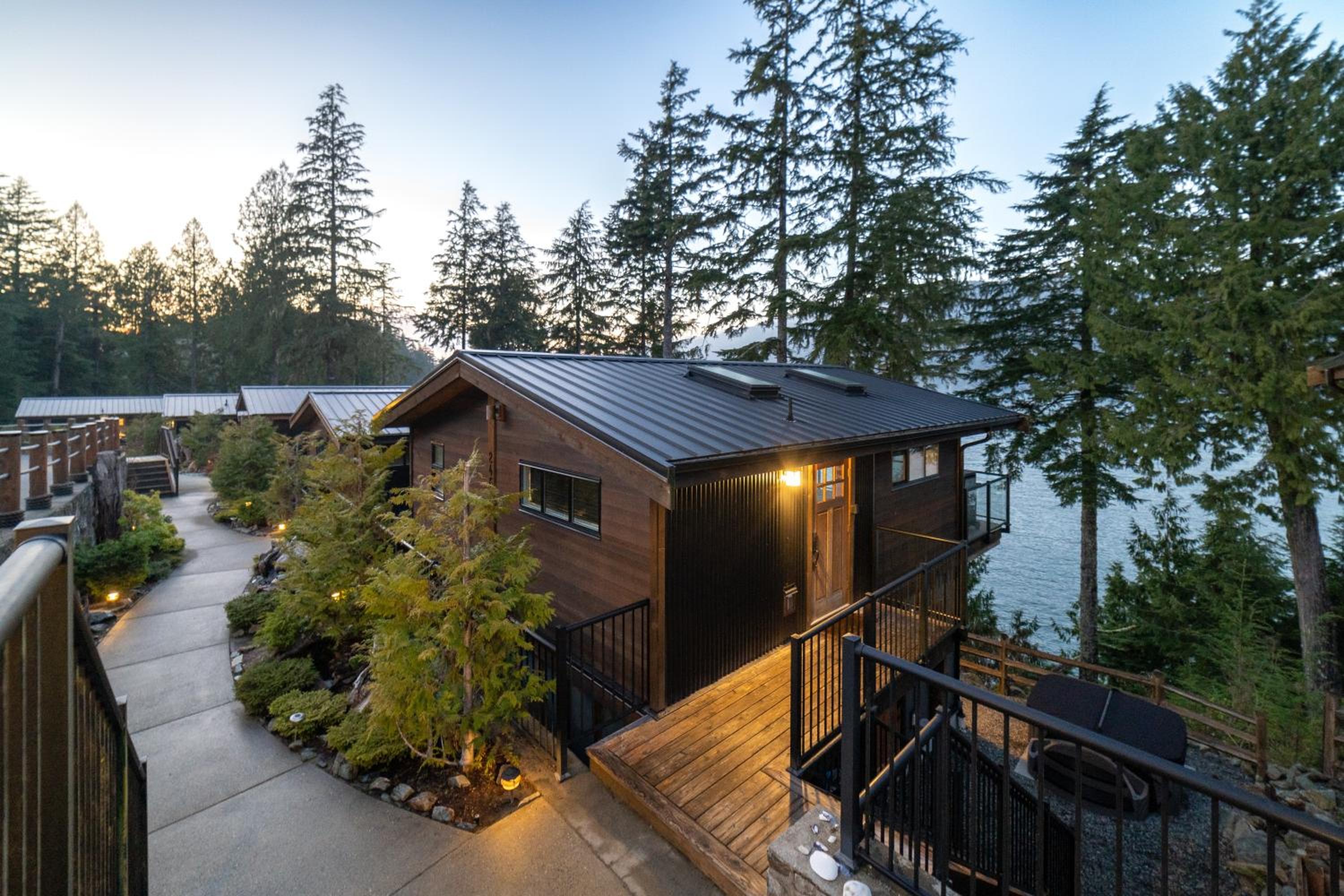 Handsome Dan's Vacation Cottage Rentals
