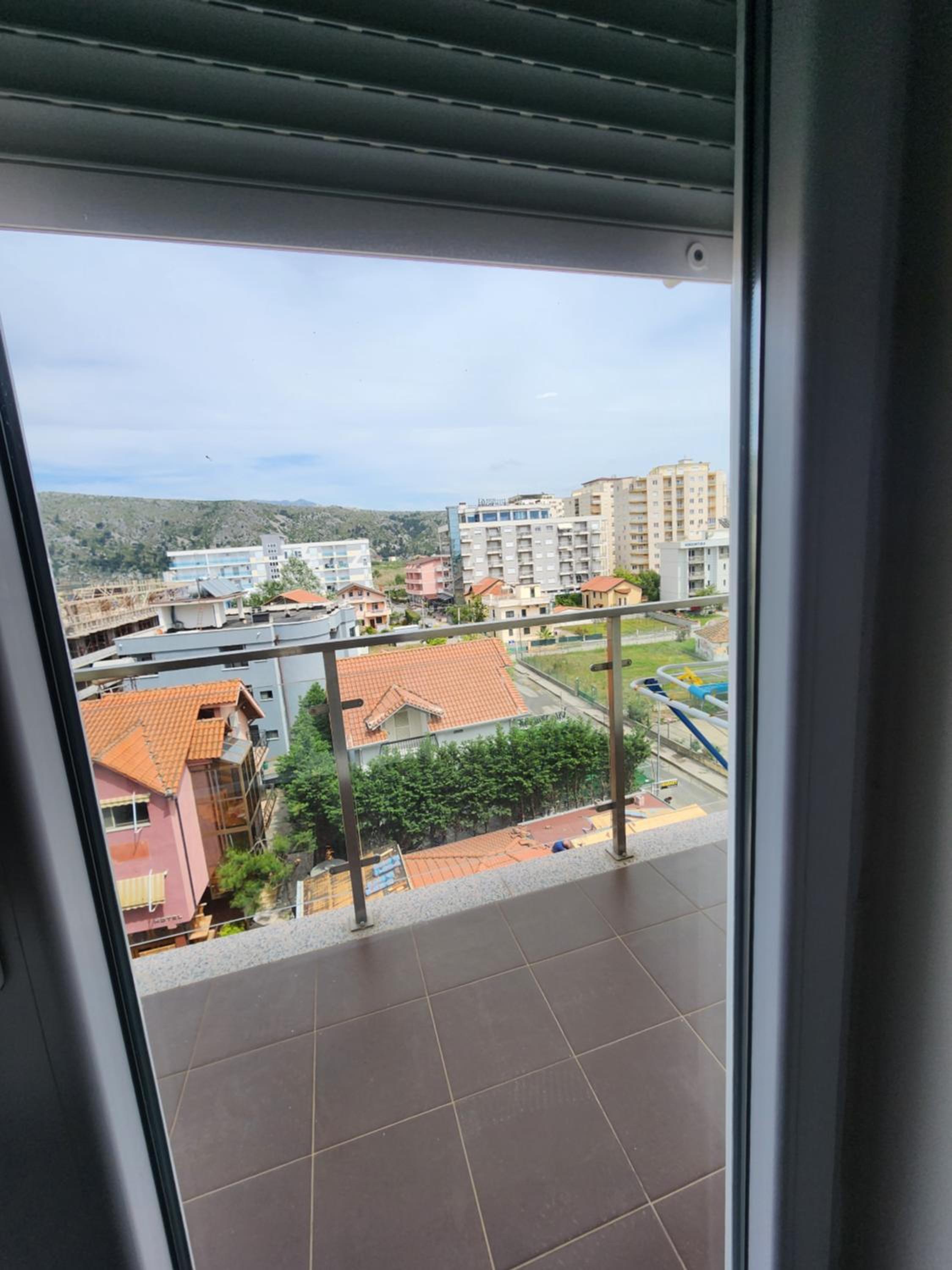 Apartaments Shengjin with sea view
